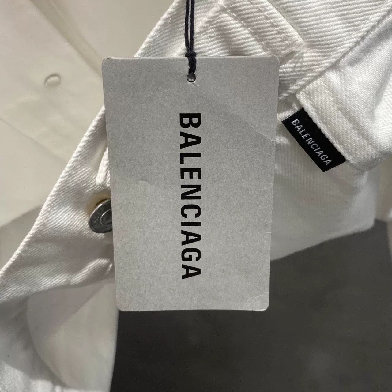 Balenciaga Balenciaga Retro Graphic White Light Jacket xs Men Size US XS / EU 42 / 0 - 4 Thumbnail