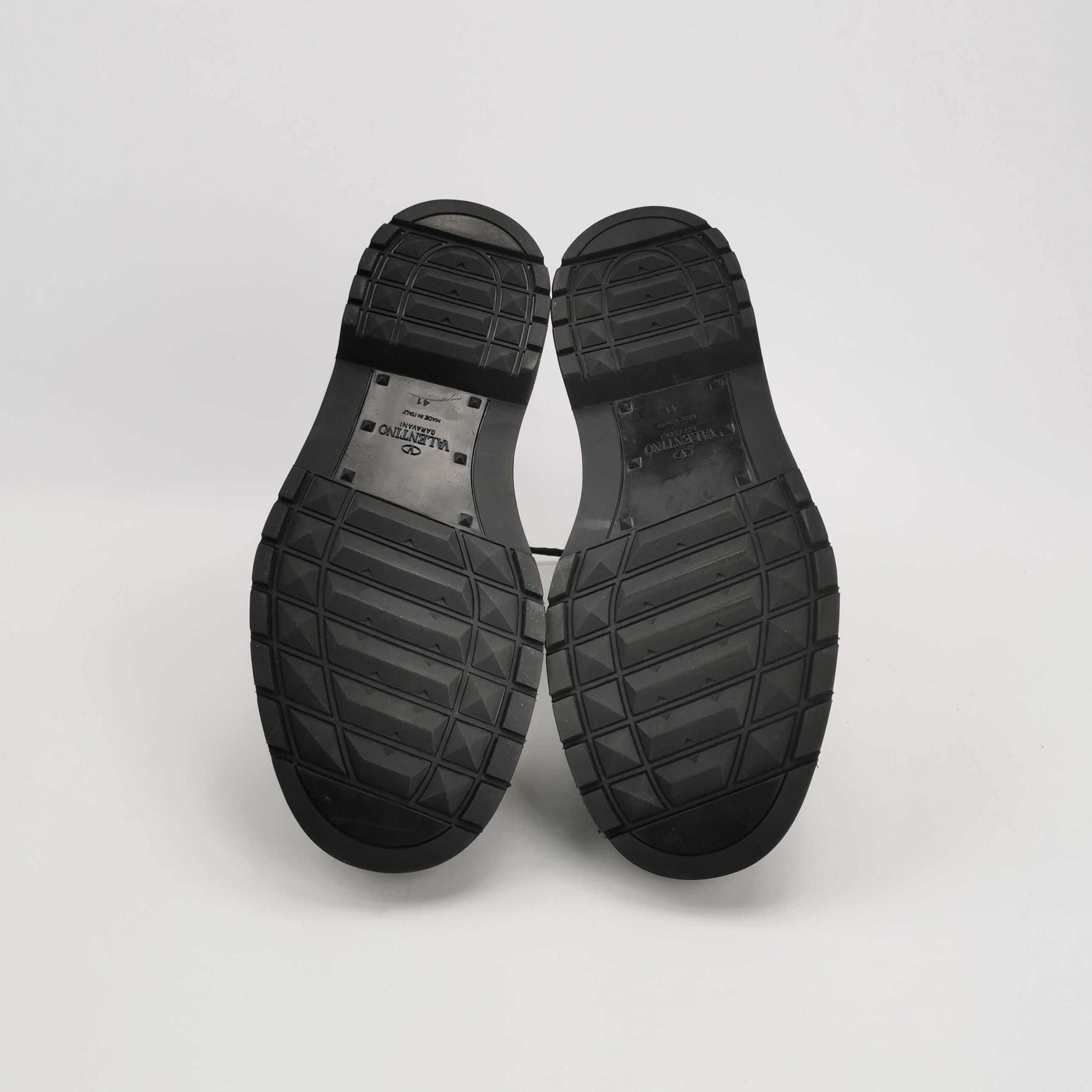 Valentino Valentino VLTN Logo Leather Combat Boots EU 41 Size US 8 / EU 41 - 6 Thumbnail