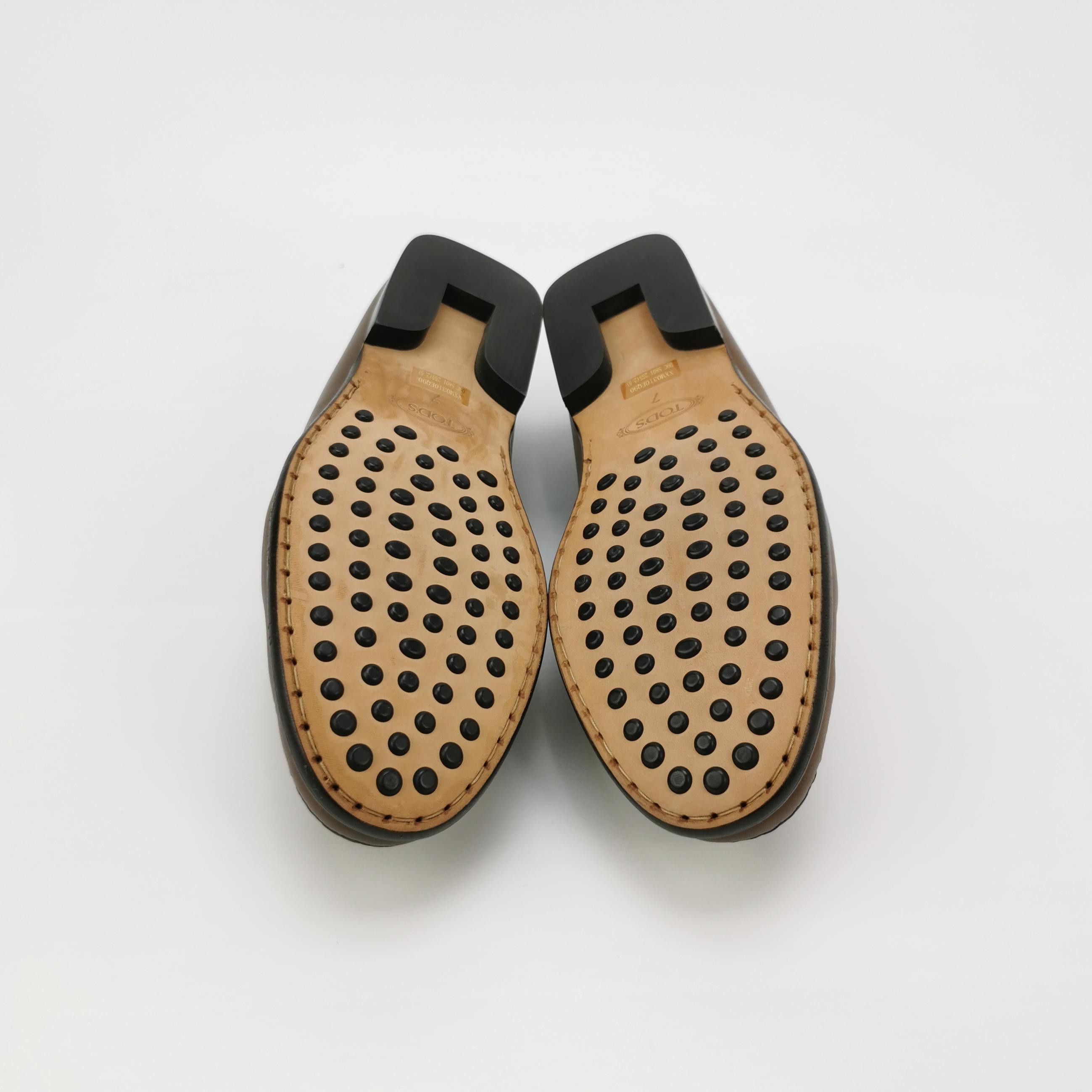 Tod's Tod's T-Chain Leather Loafers Size 8 Size US 8 / EU 41 - 6 Thumbnail