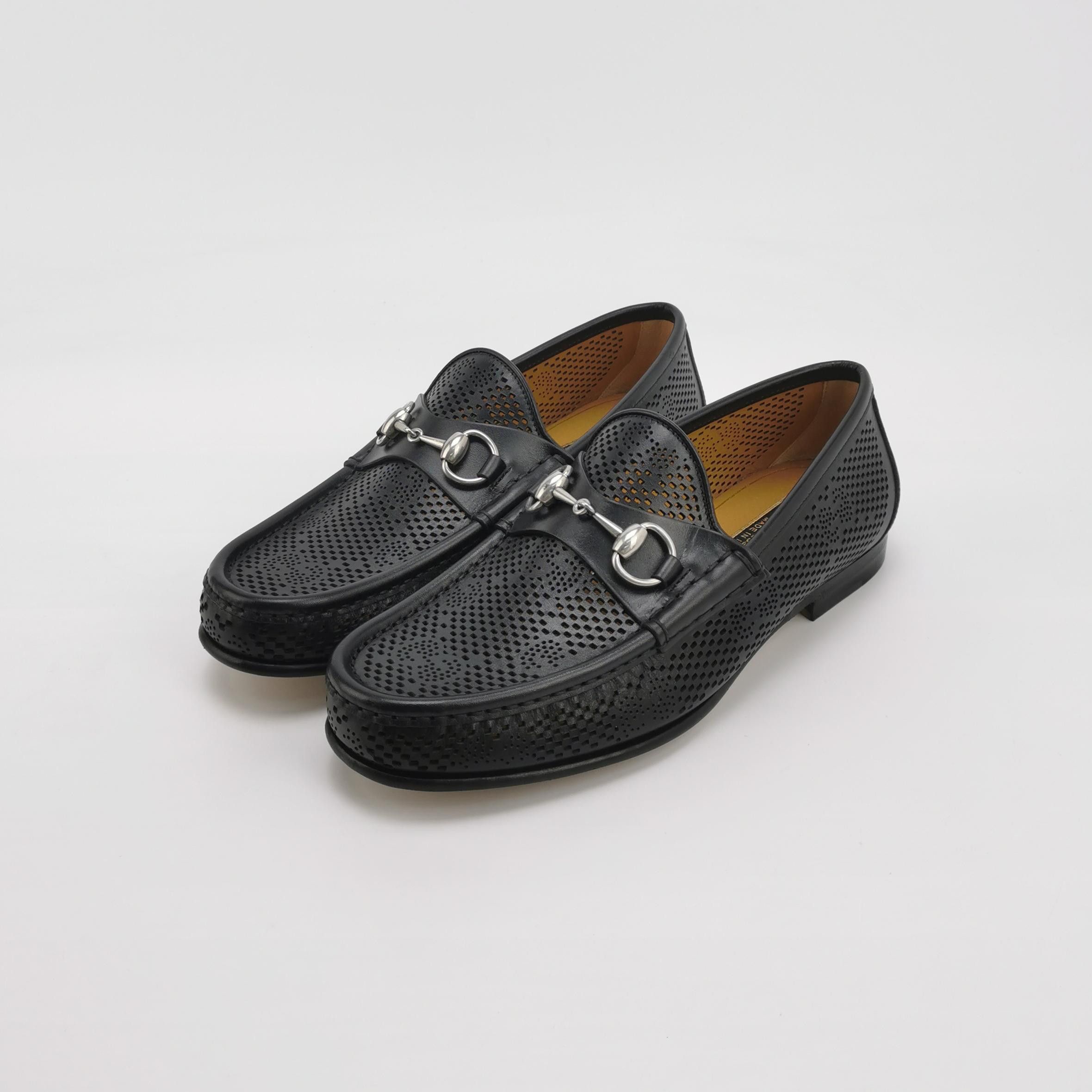 Gucci Gucci Perforated Leather Horsebit Loafers US 7 Size US 7 / EU 40 - 3 Thumbnail