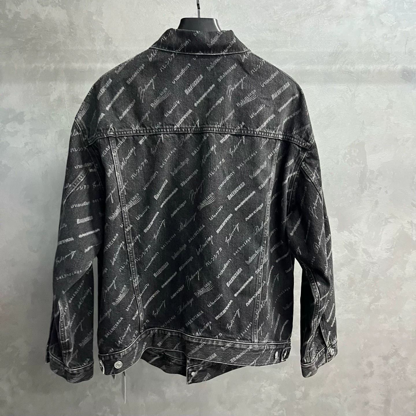 Balenciaga Balenciaga Retro Black Light Jacket s Men Size US S / EU 44-46 / 1 - 2 Thumbnail