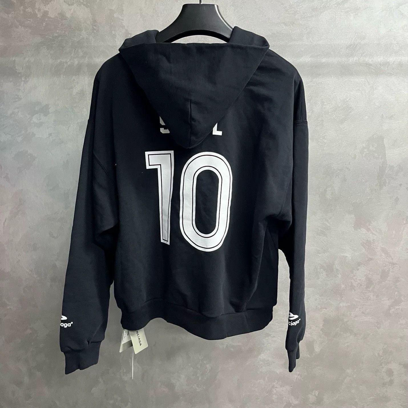 Balenciaga Balenciaga Printed Hoodie xxl Men Size US XXL / EU 58 / 5 - 2 Thumbnail