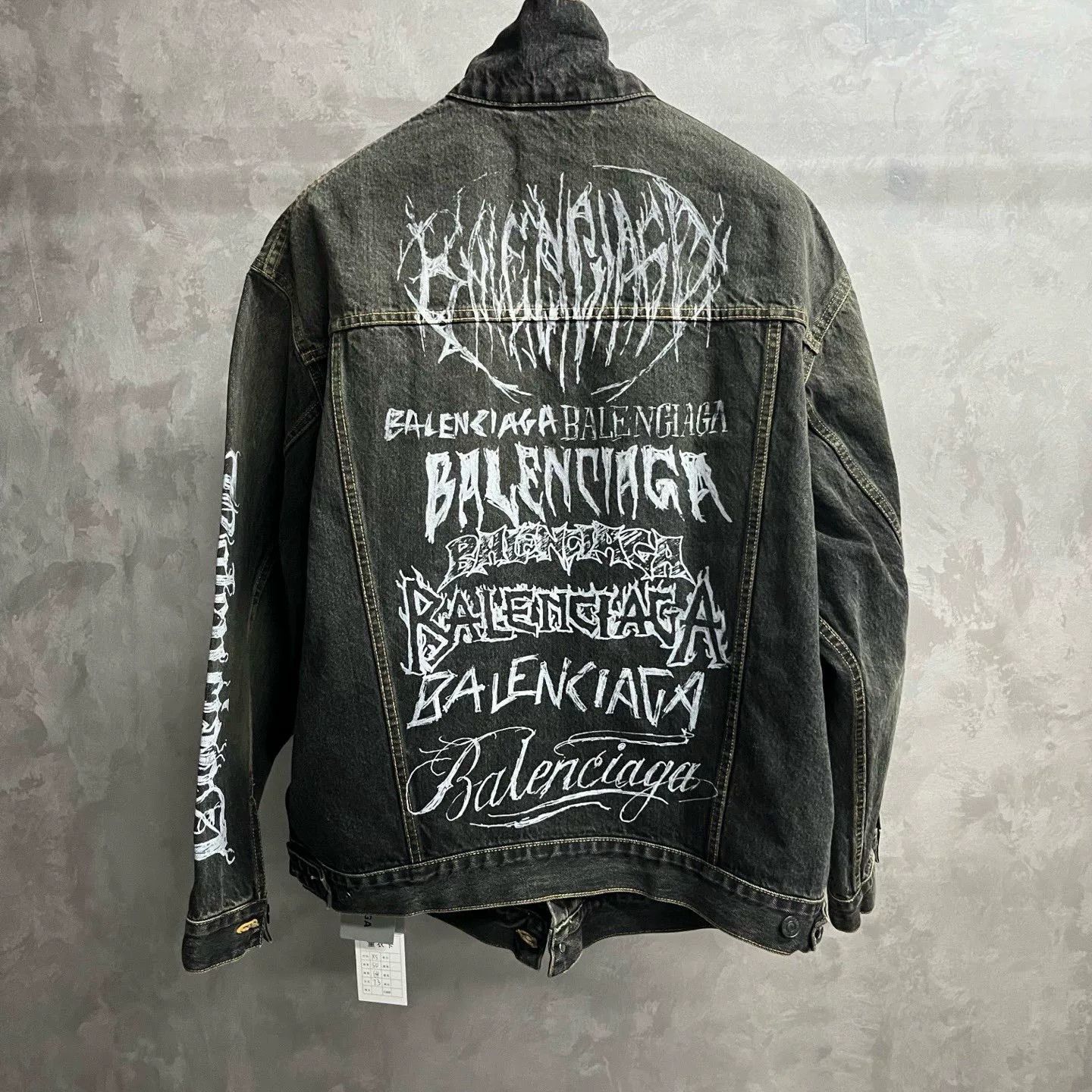 Balenciaga Balenciaga Retro Graphic Gray Light Jacket xs Men Size US XS / EU 42 / 0 - 2 Thumbnail