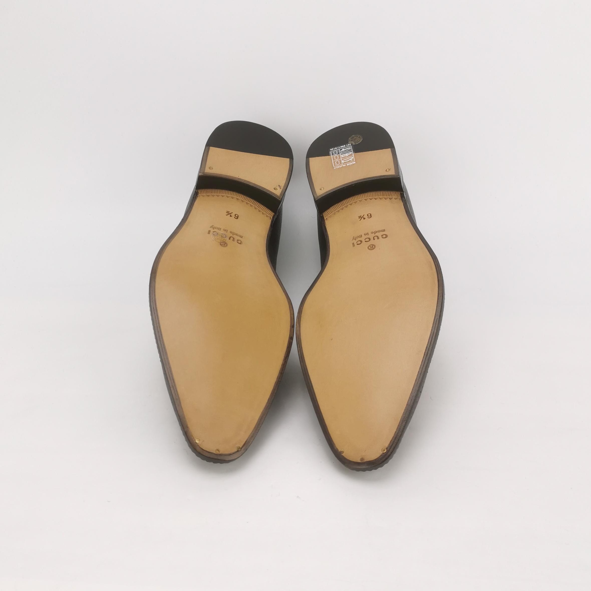 Gucci Gucci Interlocking G Chain Leather Loafers Size 7.5 Size US 7 / EU 40 - 6 Thumbnail