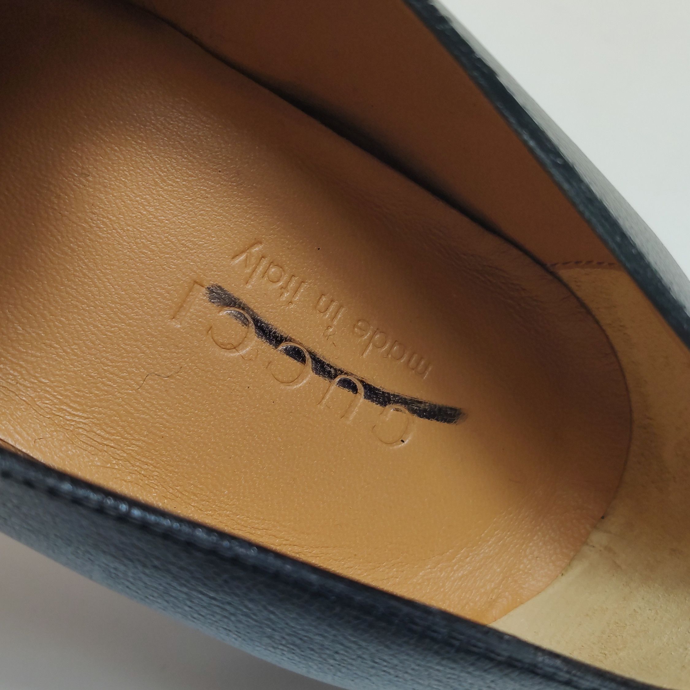 Gucci Gucci Interlocking G Chain Leather Loafers Size 7.5 Size US 7 / EU 40 - 12 Thumbnail