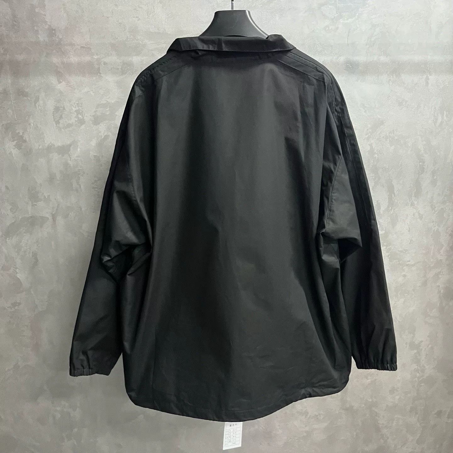Balenciaga Balenciaga Retro Printed Black Light Jacket s Men Size US S / EU 44-46 / 1 - 2 Thumbnail