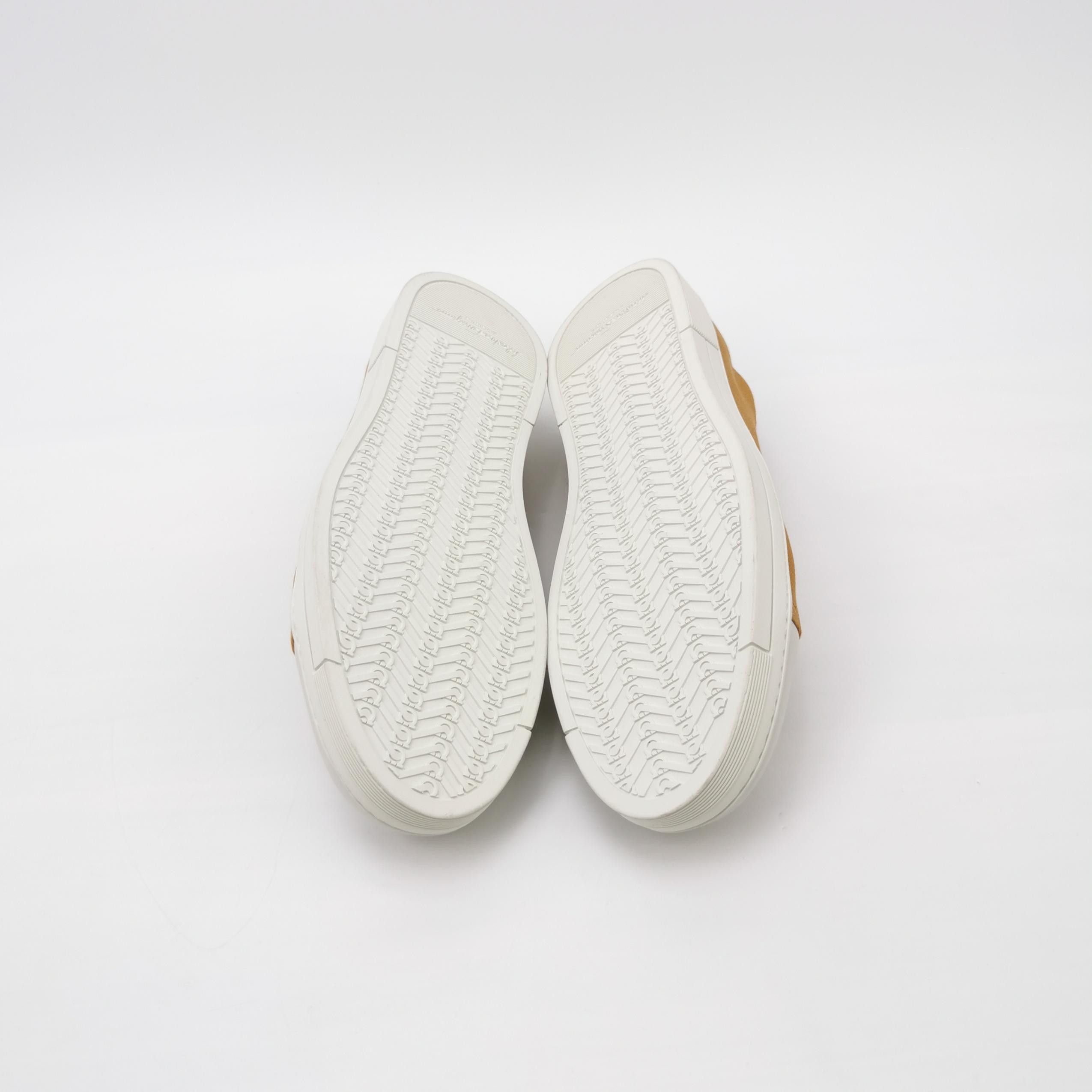 Salvatore Ferragamo Salvatore Ferragamo Canvas Low Top Sneakers EU 41.5 Size US 8 / EU 41 - 6 Thumbnail