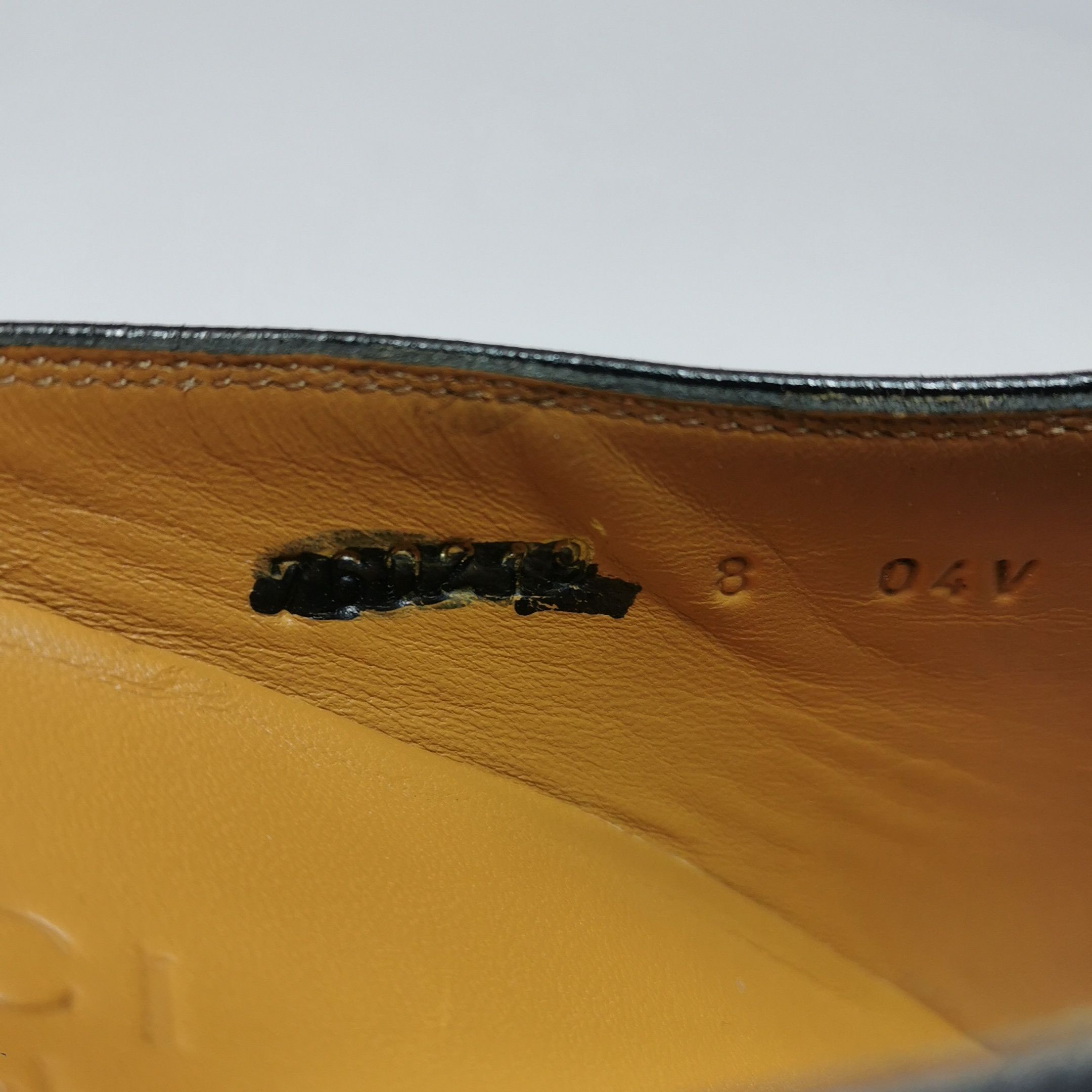 Gucci Gucci Logo Leather Mules Size 8 / EU 42 Size US 9 / EU 42 - 12 Thumbnail