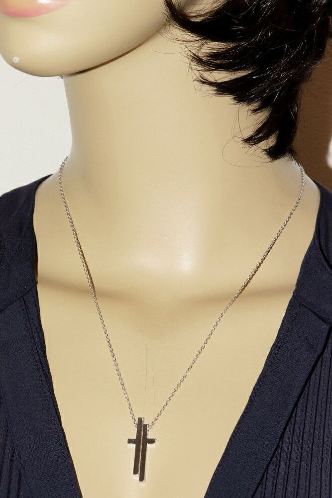 Gucci Gucci Gucci Au750 Cross Pendant Necklace Precious Metal Necklace DUTY FREE for USA Size ONE SIZE - 2 Thumbnail