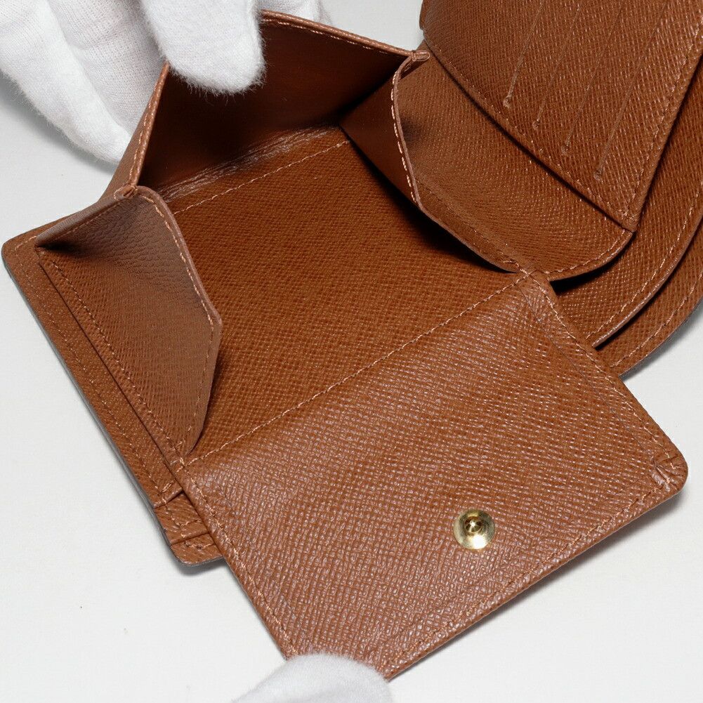 Louis Vuitton Louis Vuitton Louis Vuitton Portefeuille Marco Monogram Wallet Textile Short Wallet M61675 DUTY FREE for USA Size ONE SIZE - 4 Thumbnail