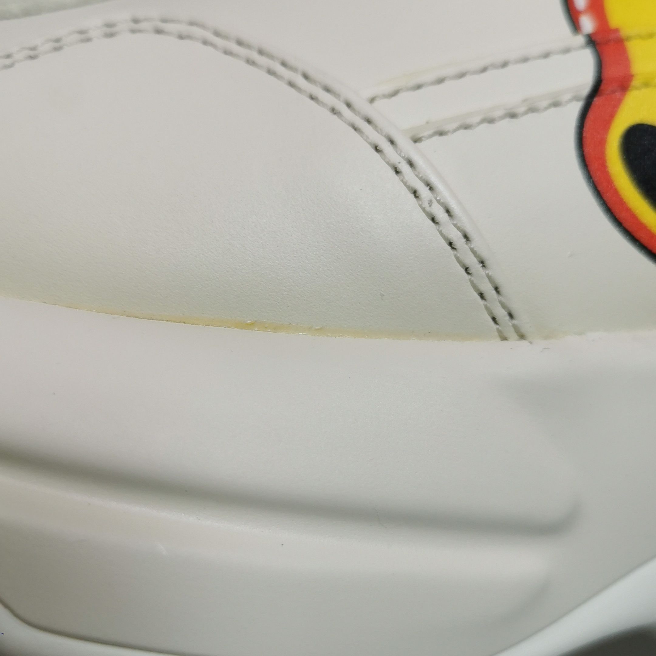 Gucci Gucci Graffiti Logo Rhyton Sneakers 40 Size US 7 / EU 40 - 10 Thumbnail