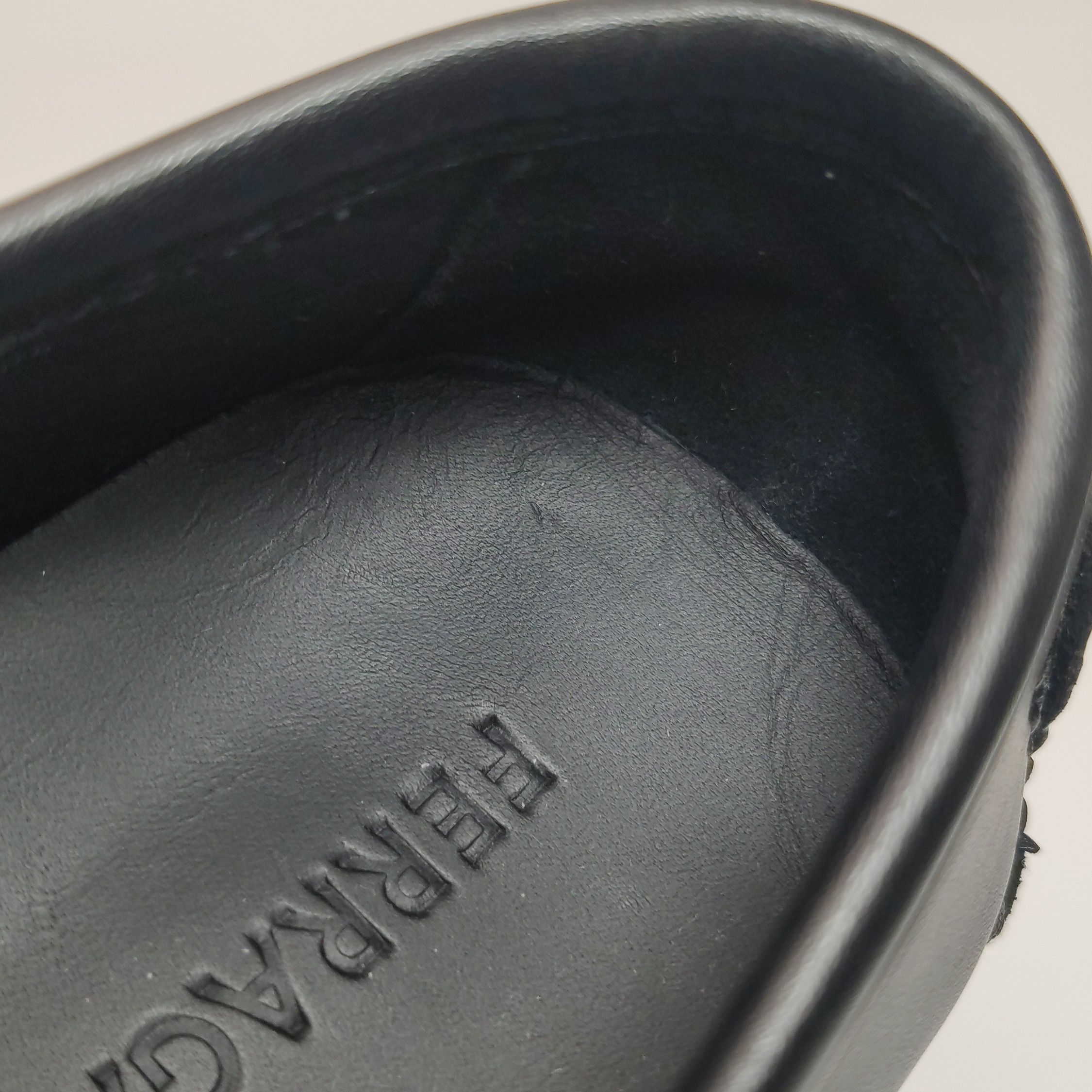 Salvatore Ferragamo Salvatore Ferragamo Gancini Leather Driving Shoes US 7 Size US 7 / EU 40 - 9 Thumbnail