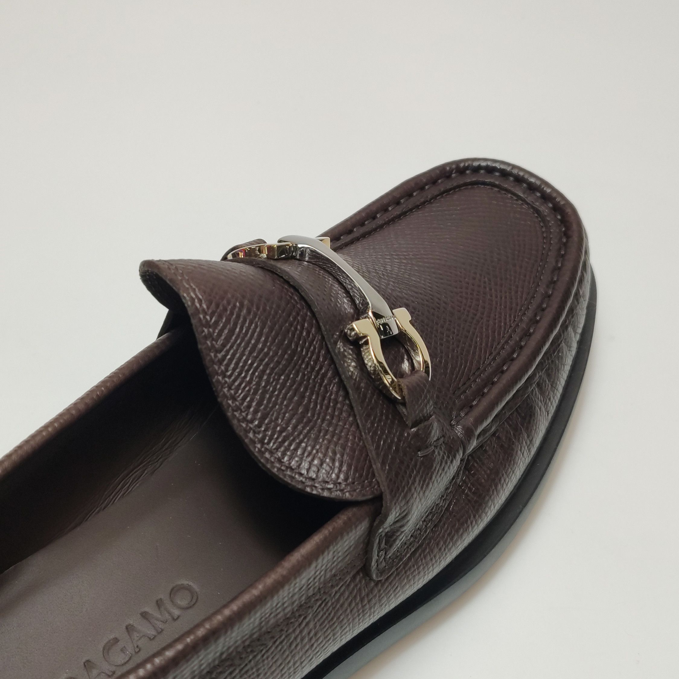 Salvatore Ferragamo Salvatore Ferragamo Gancini Bit Loafers EU 43 Size US 10 / EU 43 - 9 Thumbnail