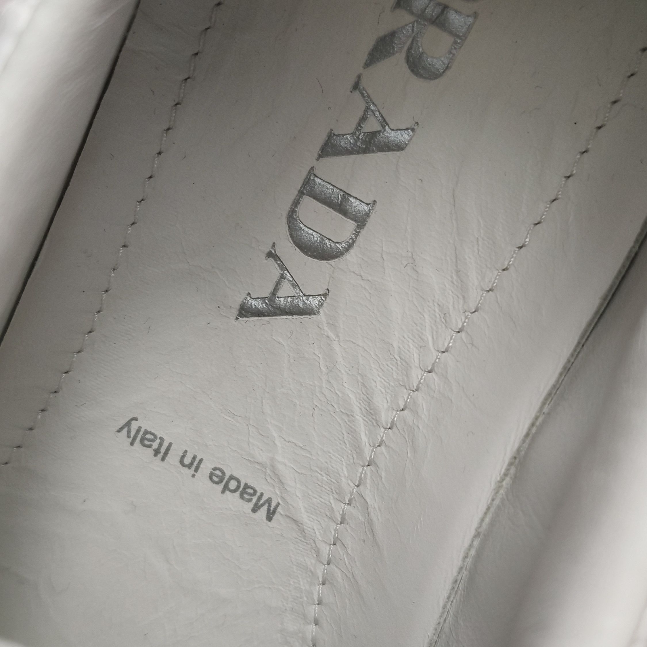 Prada Prada White Crocodile Leather Low-Top Sneakers EU 40 Size US 7 / EU 40 - 10 Thumbnail