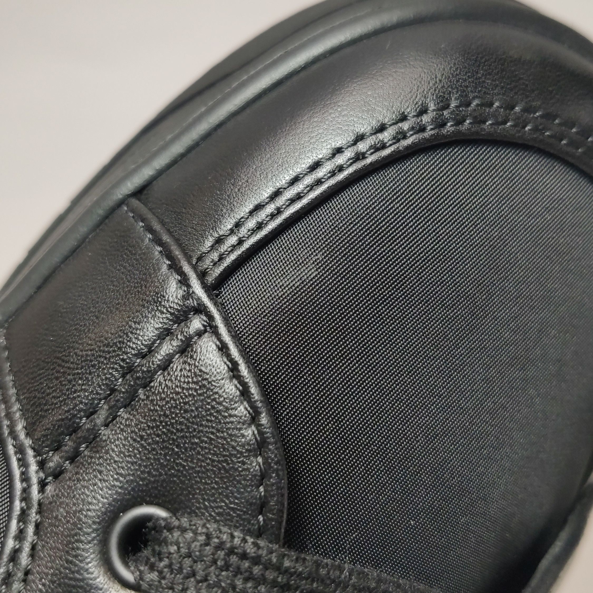 Prada Prada Logo Nylon Sneakers EU 41 Size US 8 / EU 41 - 8 Thumbnail