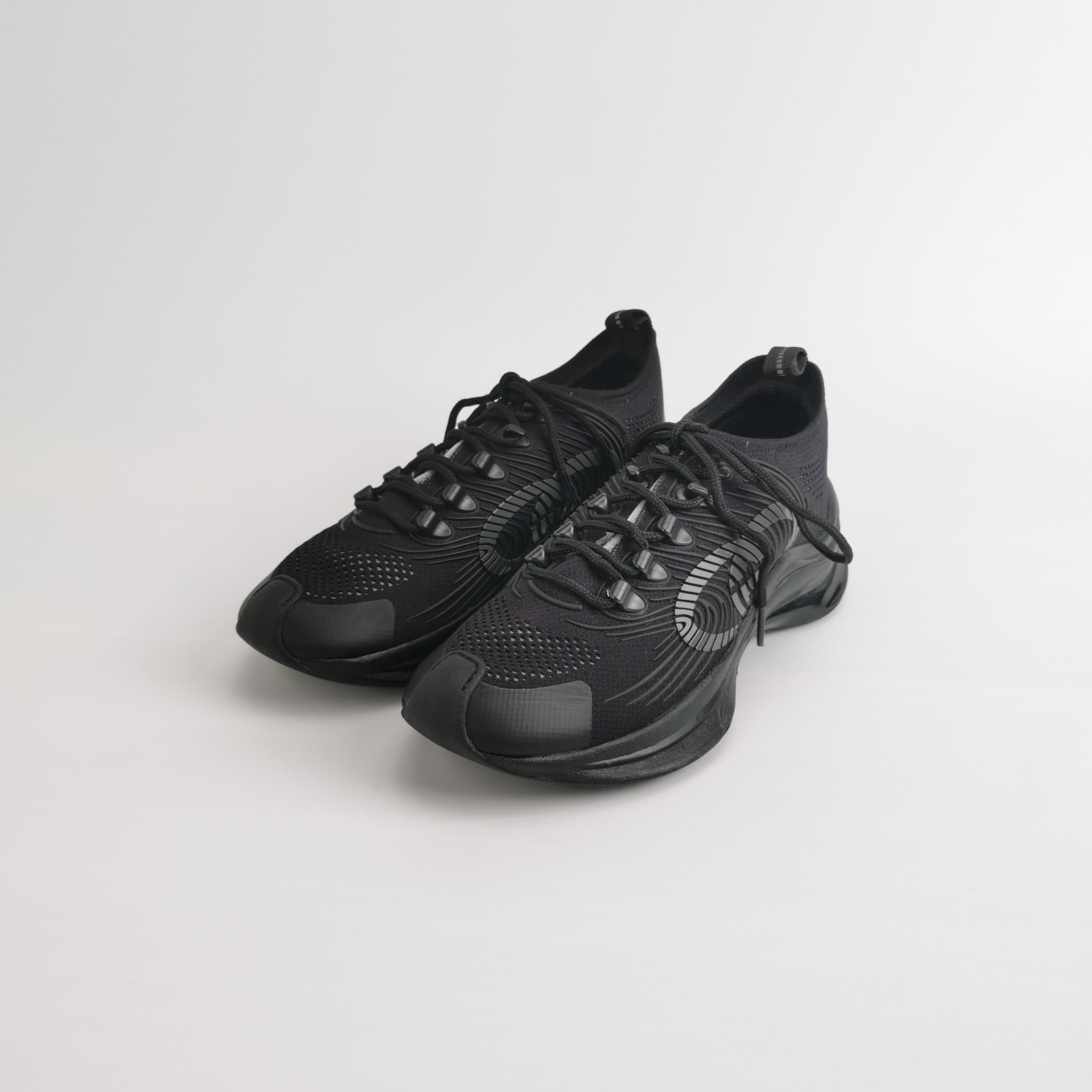 Gucci Gucci Black Interlocking G Run Sneakers 38.5 Size US 5.5 / EU 38 - 3 Thumbnail