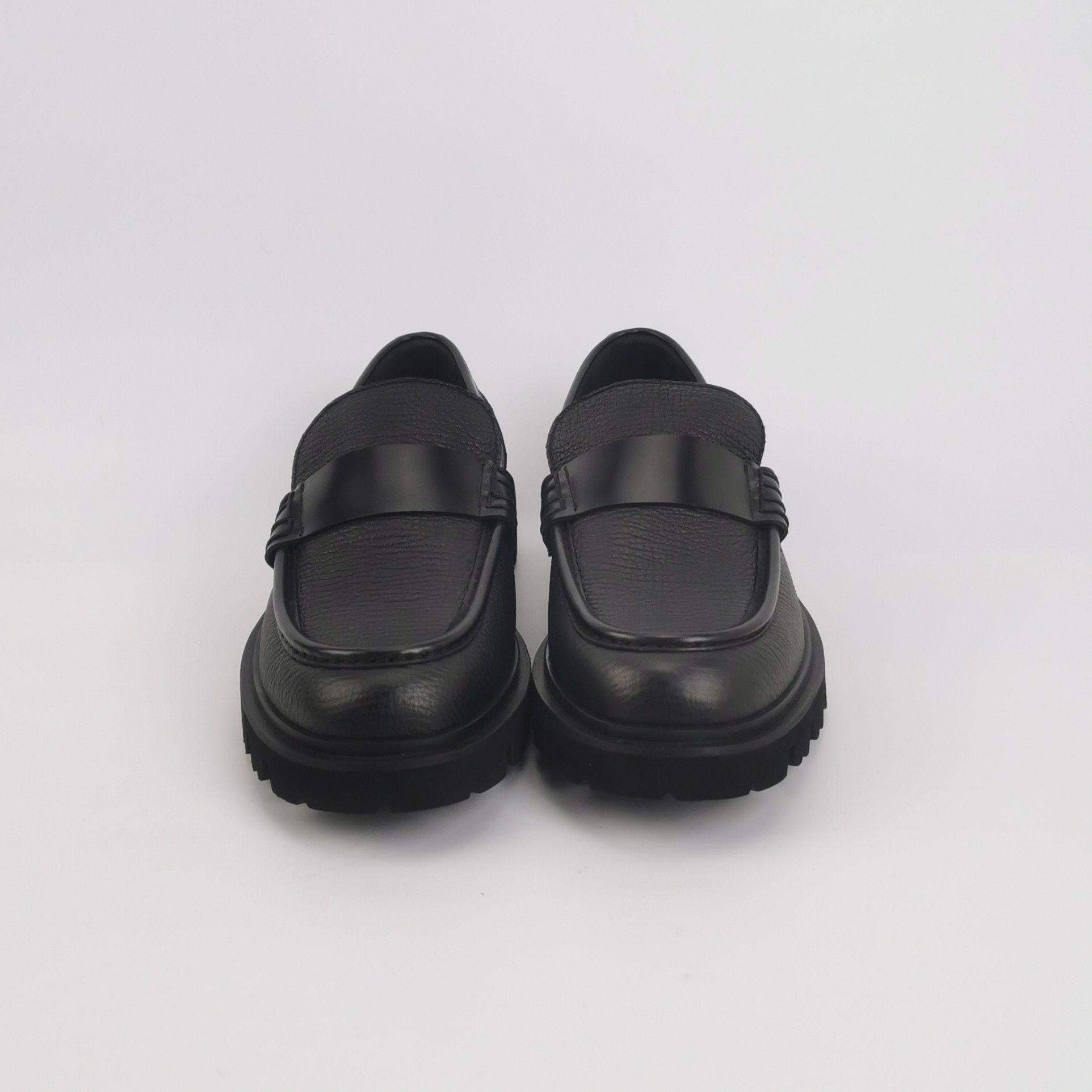 Sergio Rossi Sergio Rossi Black Leather Lug Sole Loafers 39 Size US 6 / EU 39 - 4 Thumbnail