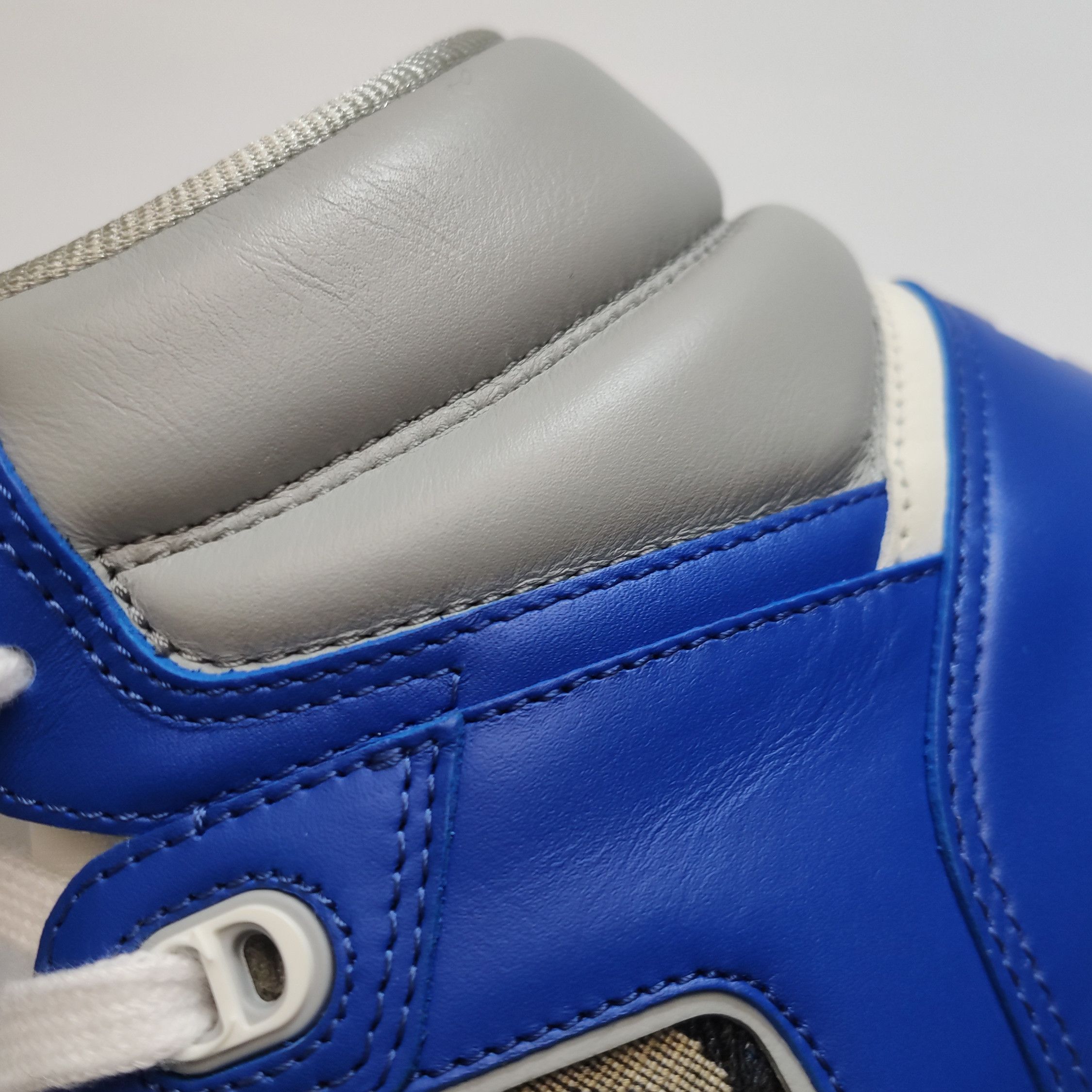 Dior Dior B27 Blue Oblique Hi-Top Sneakers 42 Size US 9 / EU 42 - 9 Thumbnail
