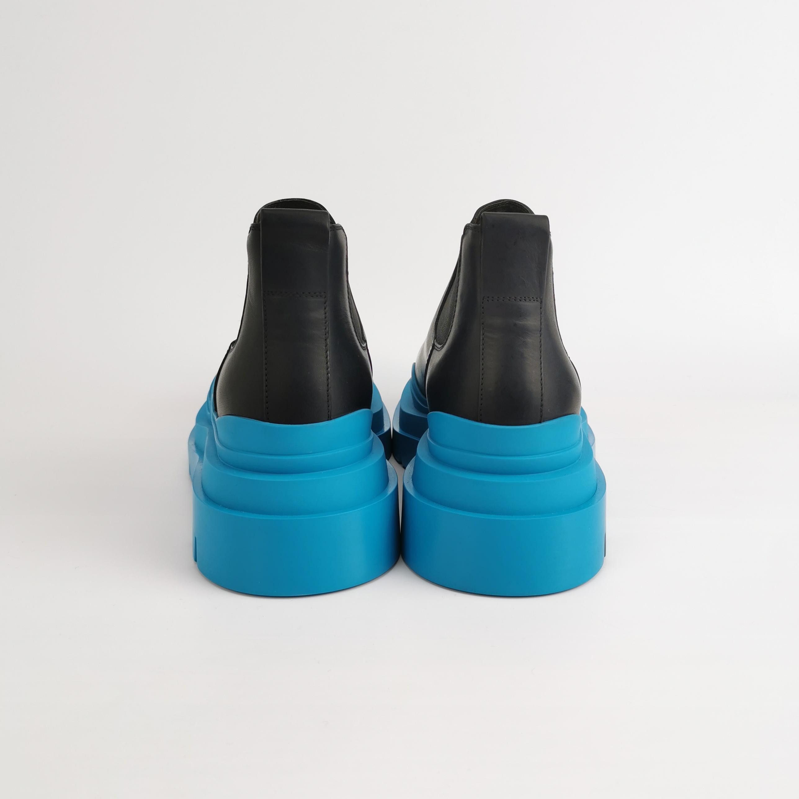 Bottega Veneta Bottega Veneta Blue Tire Sole Chelsea Boots EU 40 Size US 7 / EU 40 - 5 Thumbnail
