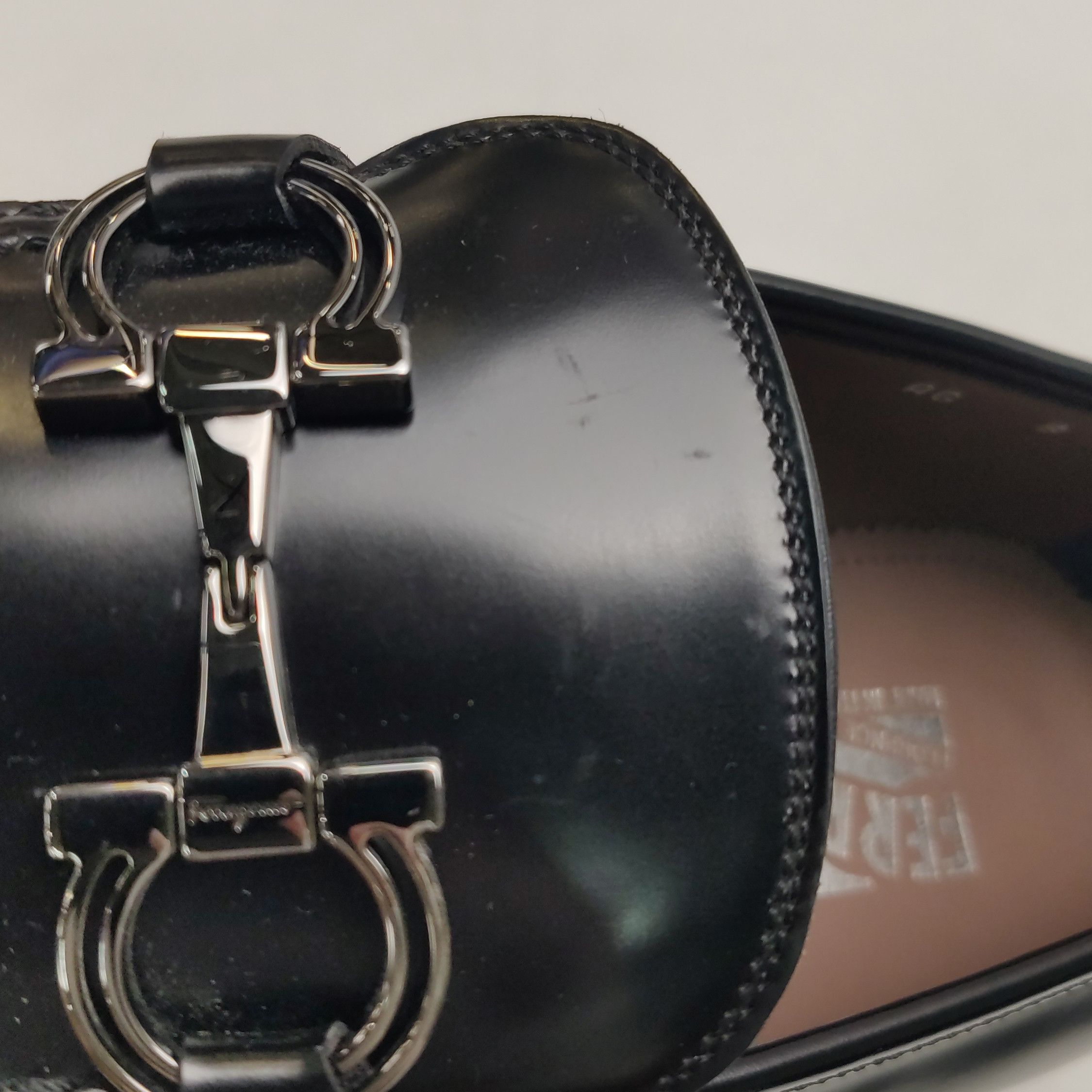 Salvatore Ferragamo Salvatore Ferragamo Gancini Buckle Loafers EU 42 Size US 9 / EU 42 - 9 Thumbnail