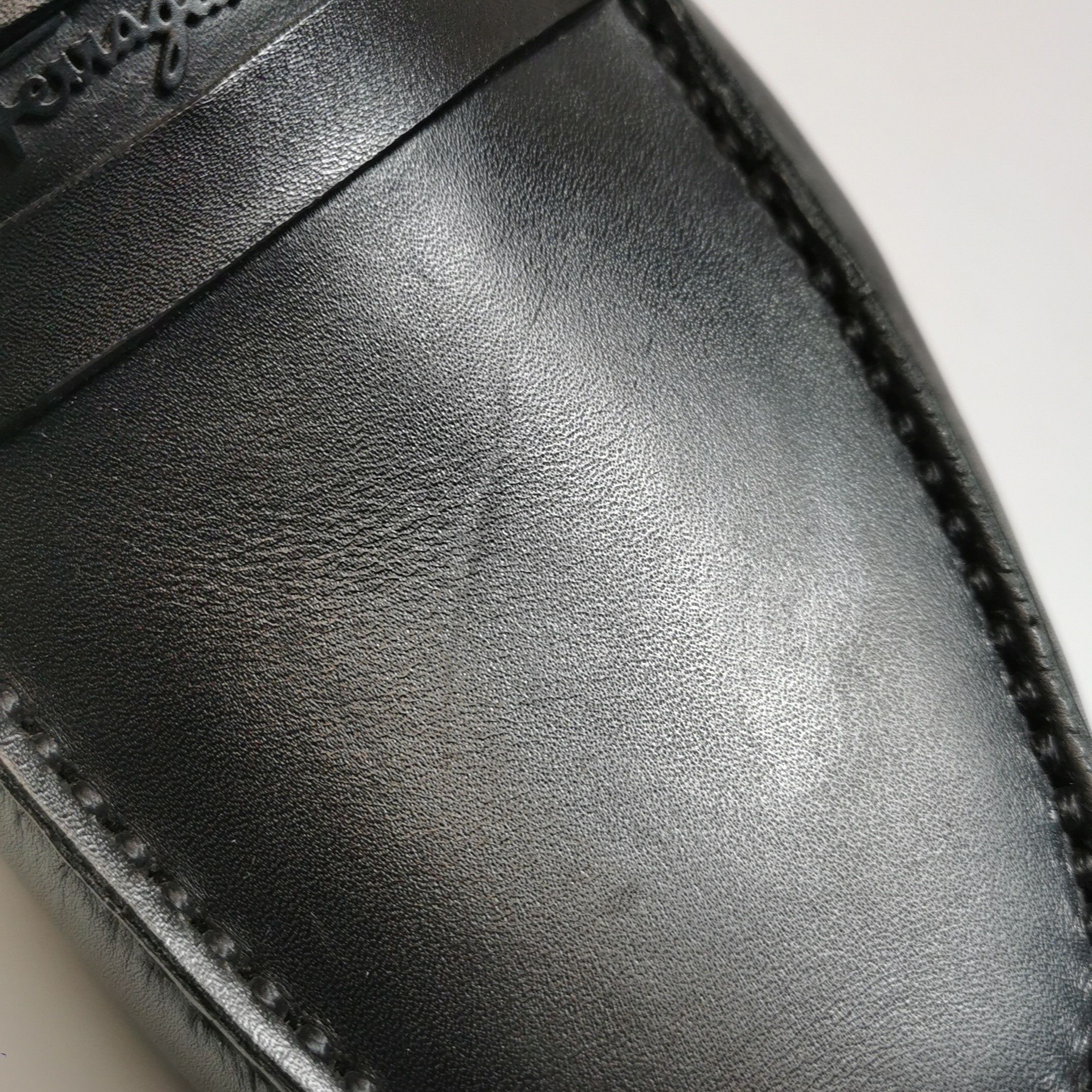 Salvatore Ferragamo Salvatore Ferragamo Black Leather Loafers 42 Size US 9 / EU 42 - 12 Thumbnail