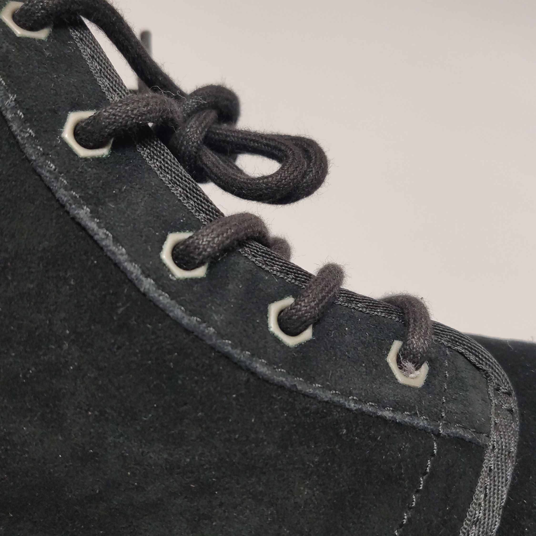 Ugg UGG Suede Lace Up Boots 42 Size US 9 / EU 42 - 8 Thumbnail