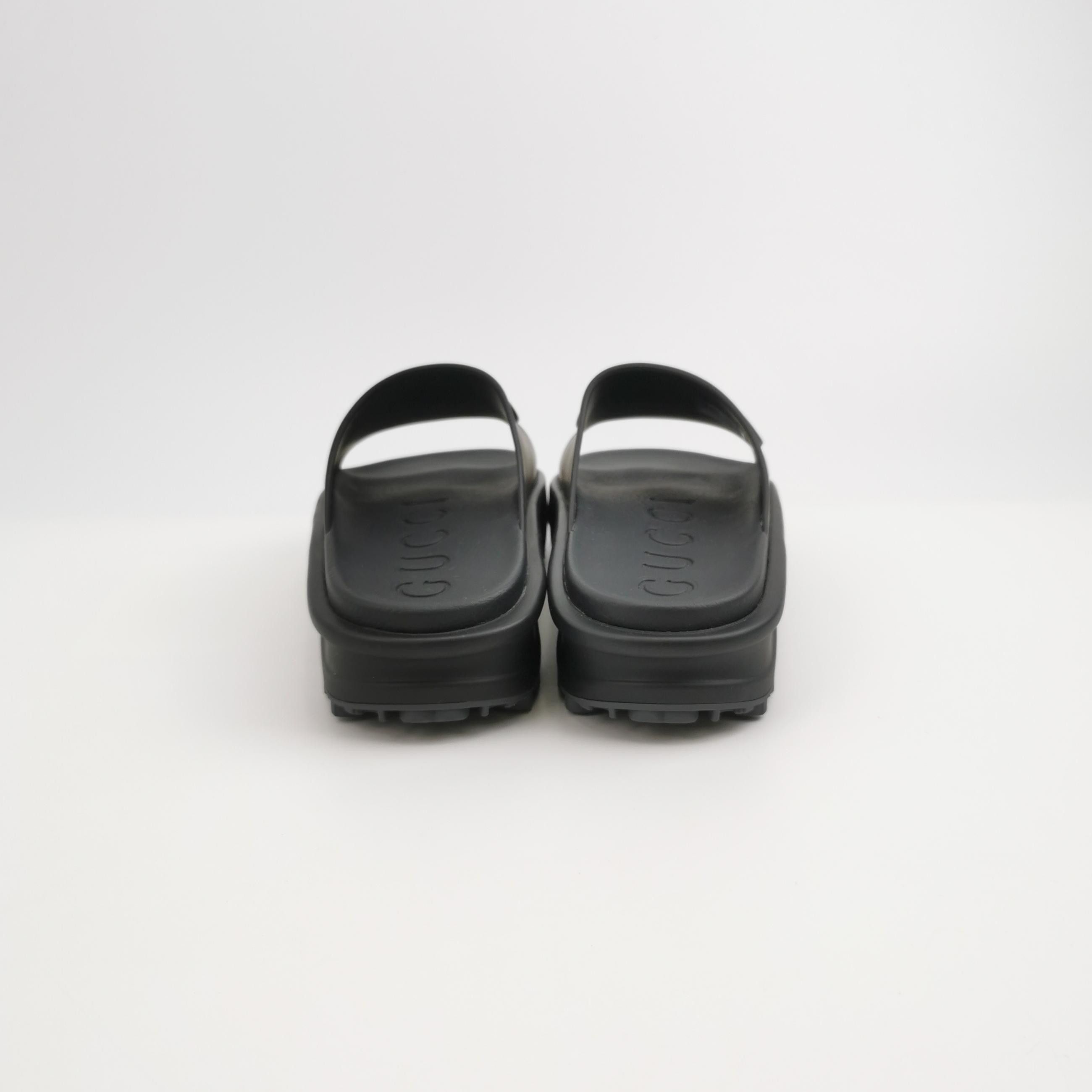 Gucci Gucci Interlocking G Rubber Platform Slides 40 Size US 7 / EU 40 - 5 Thumbnail