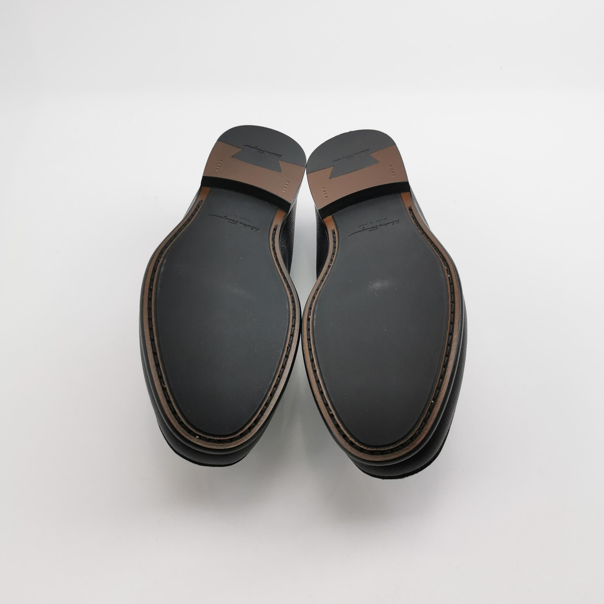 Salvatore Ferragamo Salvatore Ferragamo Gancini Buckle Loafers 40 Size US 7 / EU 40 - 6 Thumbnail