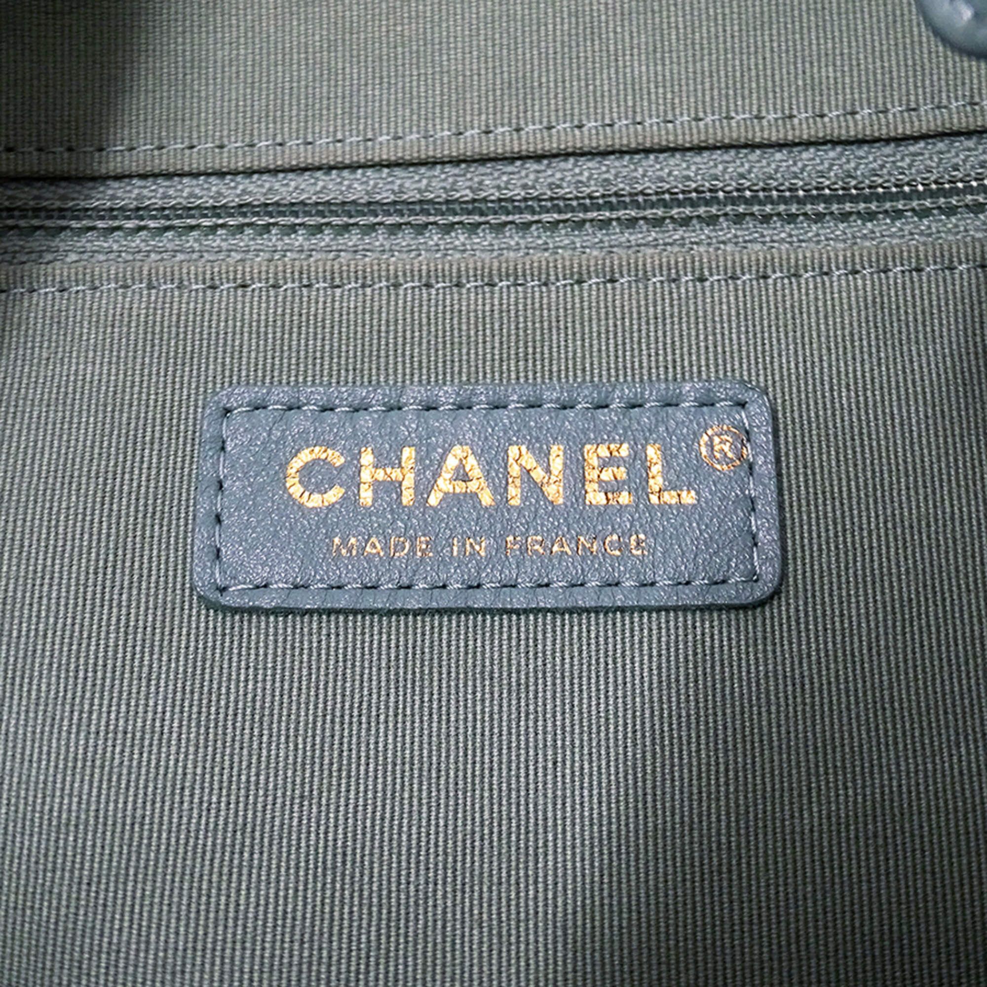 Chanel Chanel Matelassé handbag for women, brand name shoulder bag, leather, green, gold hardware, chain shoulder, one-shoulder style. Size ONE SIZE - 6 Thumbnail