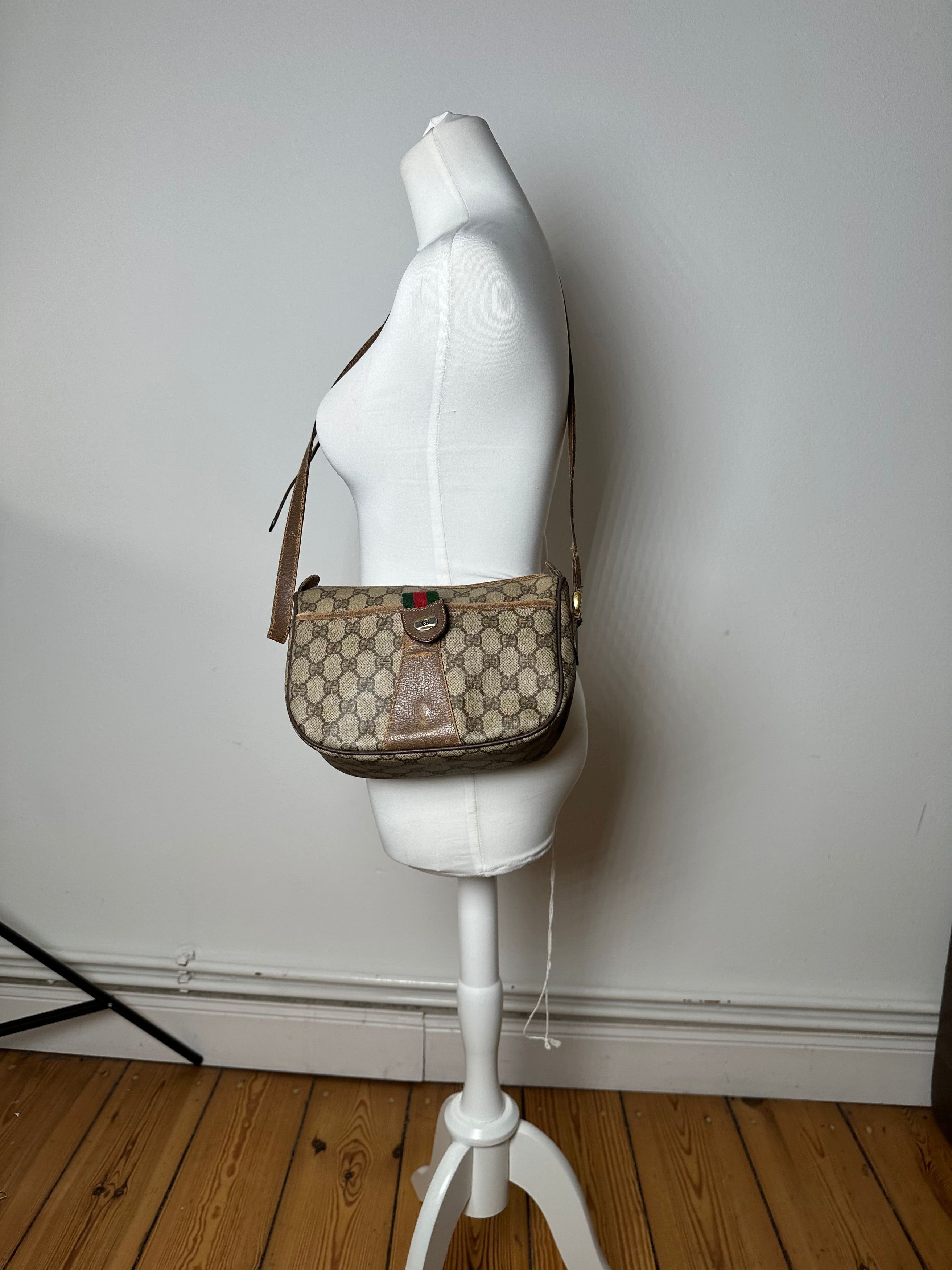 Gucci Vintage GG Monogram Web Stripe Canvas Leather Crossbody Bag Size ONE SIZE - 5 Thumbnail