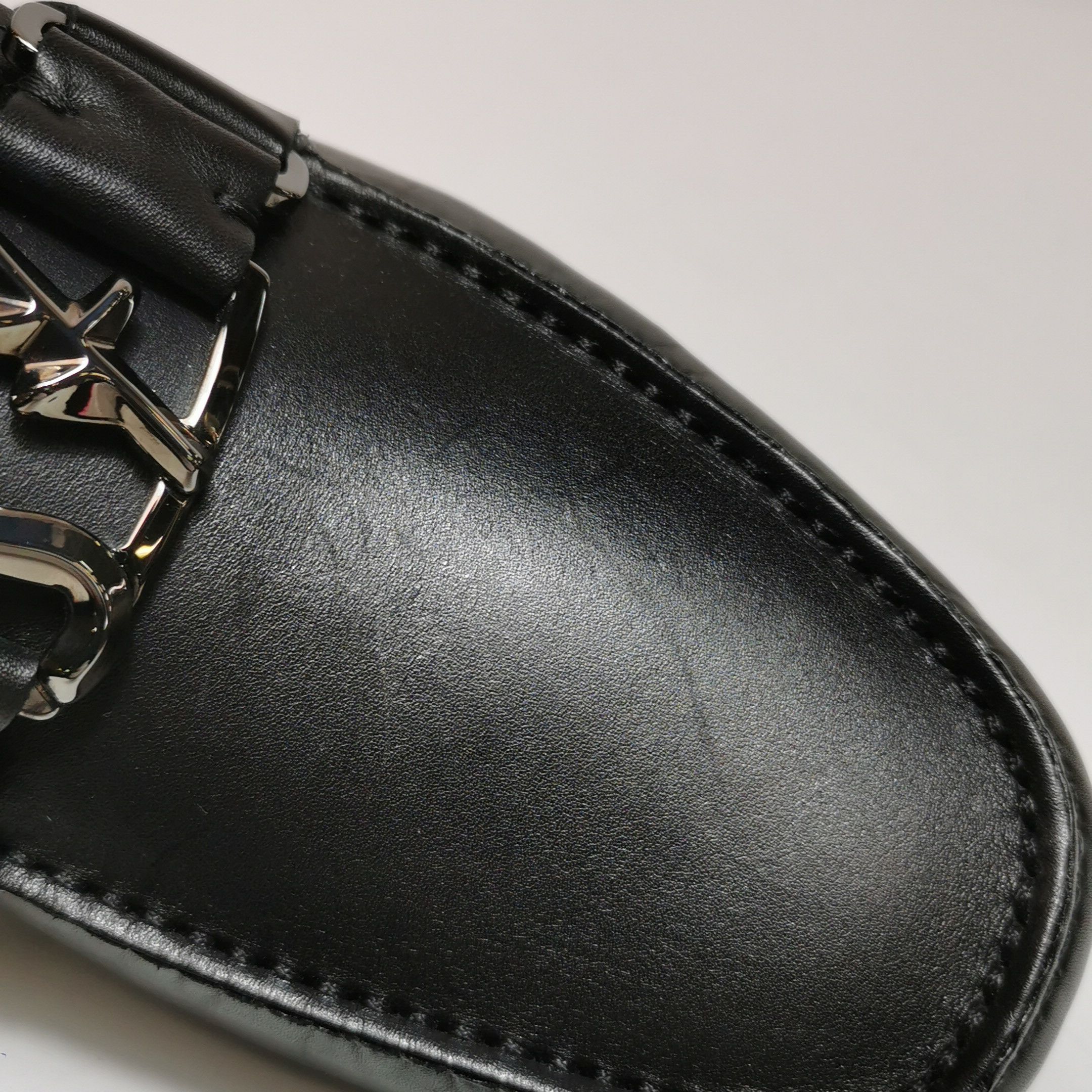 Salvatore Ferragamo Salvatore Ferragamo Gancini Leather Loafers US 7 Size US 7 / EU 40 - 8 Thumbnail
