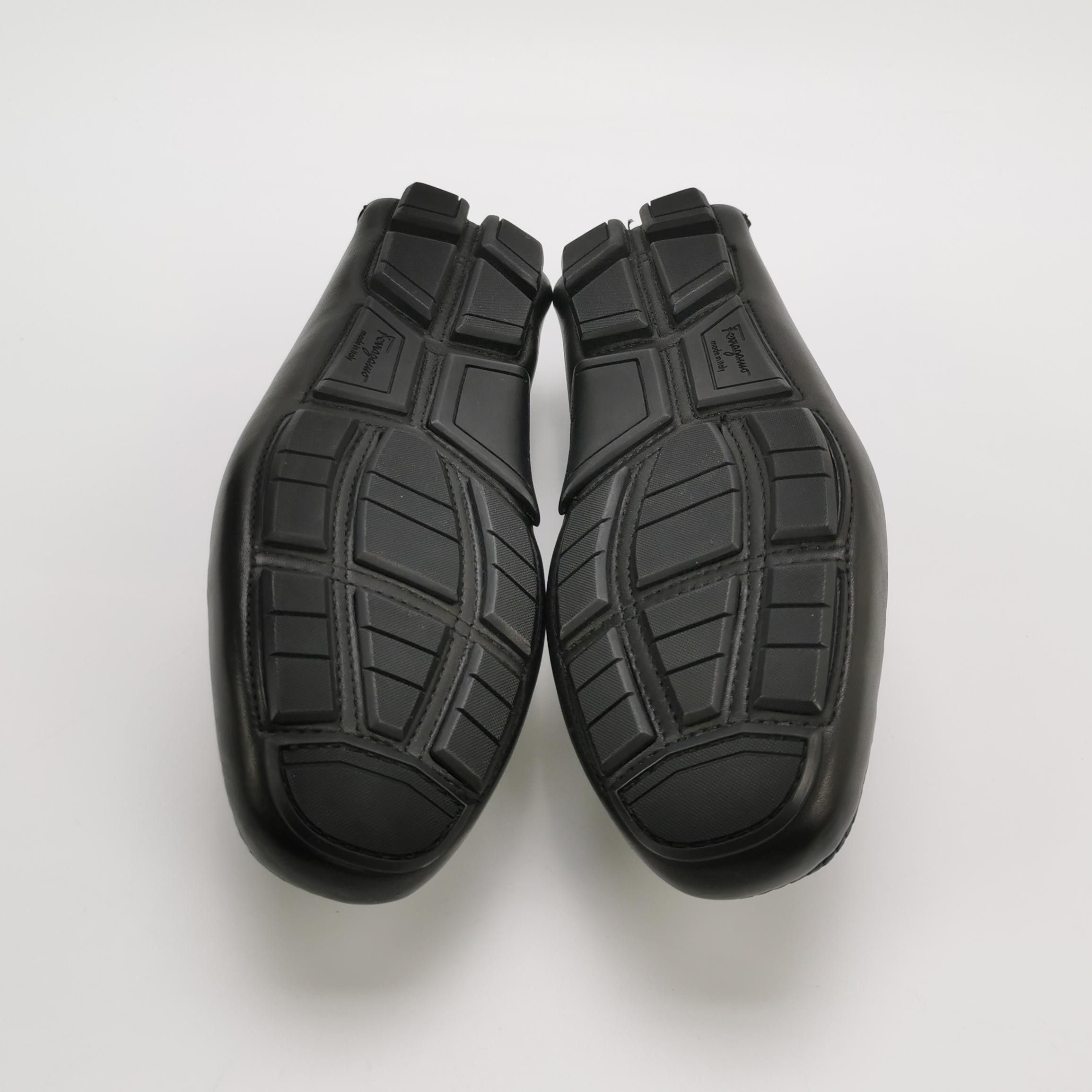Salvatore Ferragamo Salvatore Ferragamo Gancini Leather Loafers US 7 Size US 7 / EU 40 - 6 Thumbnail