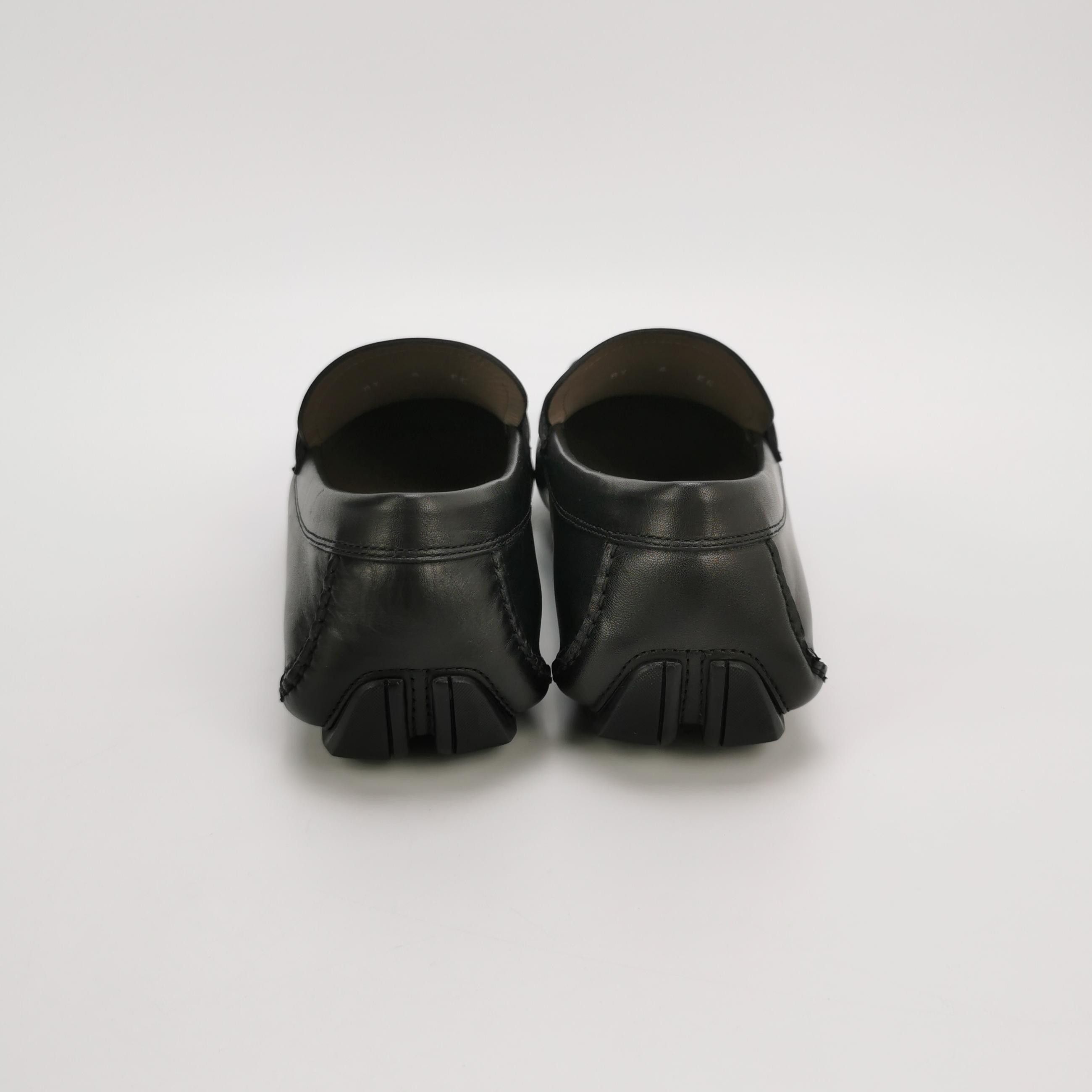 Salvatore Ferragamo Salvatore Ferragamo Gancini Leather Loafers US 7 Size US 7 / EU 40 - 5 Thumbnail