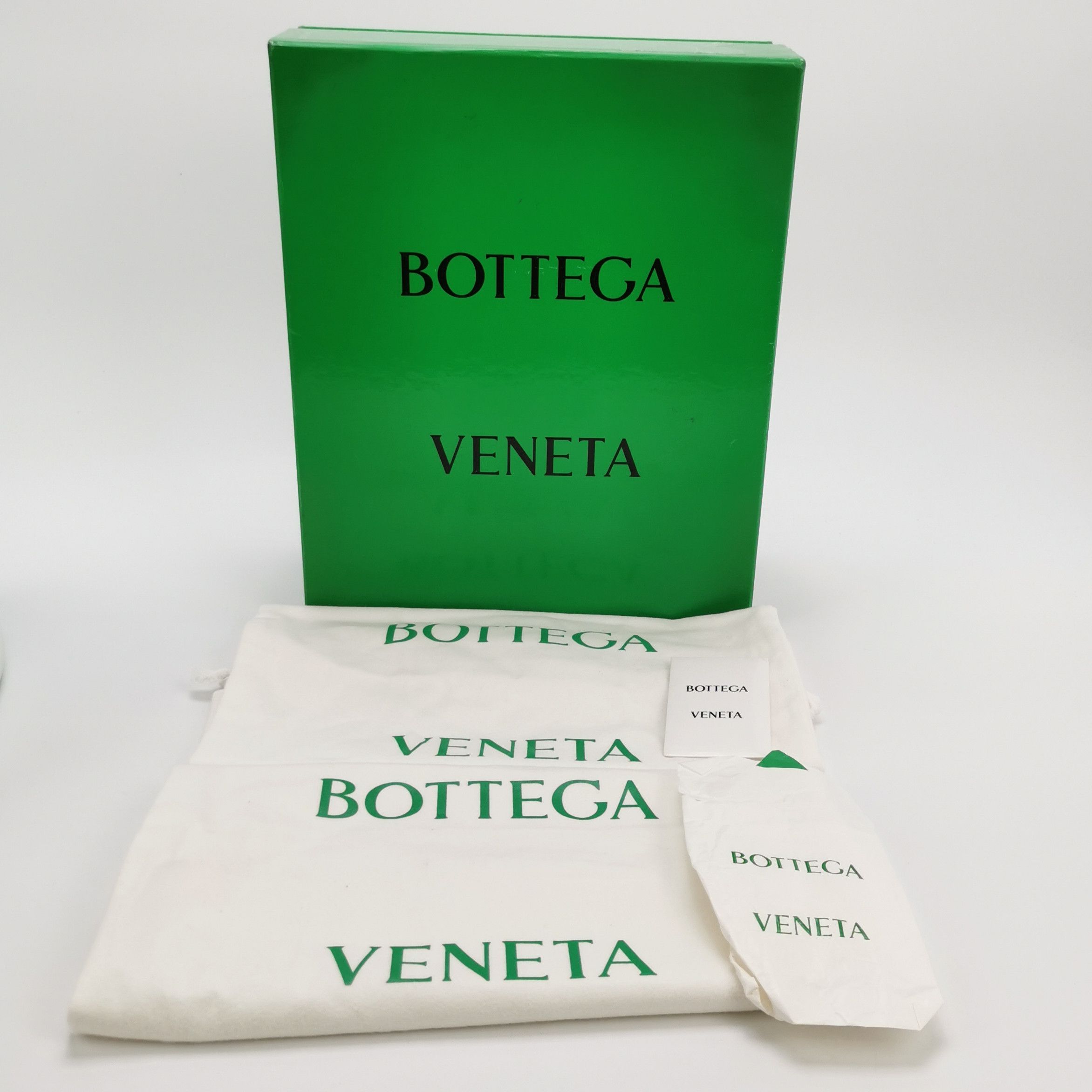 Bottega Veneta Bottega Veneta Pillow White Low-Top Sneakers US 10 Size US 10 / EU 43 - 7 Thumbnail