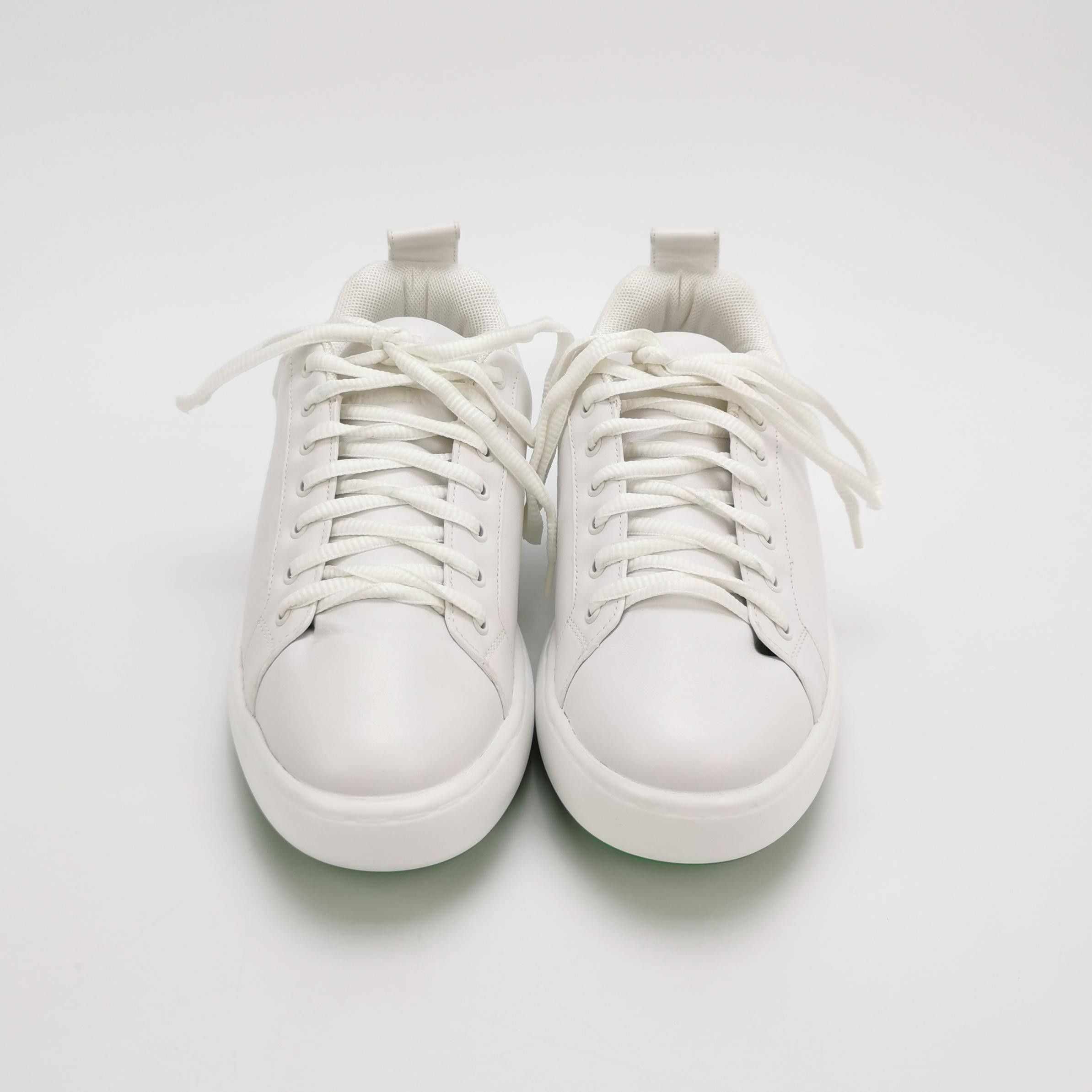 Bottega Veneta Bottega Veneta Pillow White Low-Top Sneakers US 10 Size US 10 / EU 43 - 4 Thumbnail