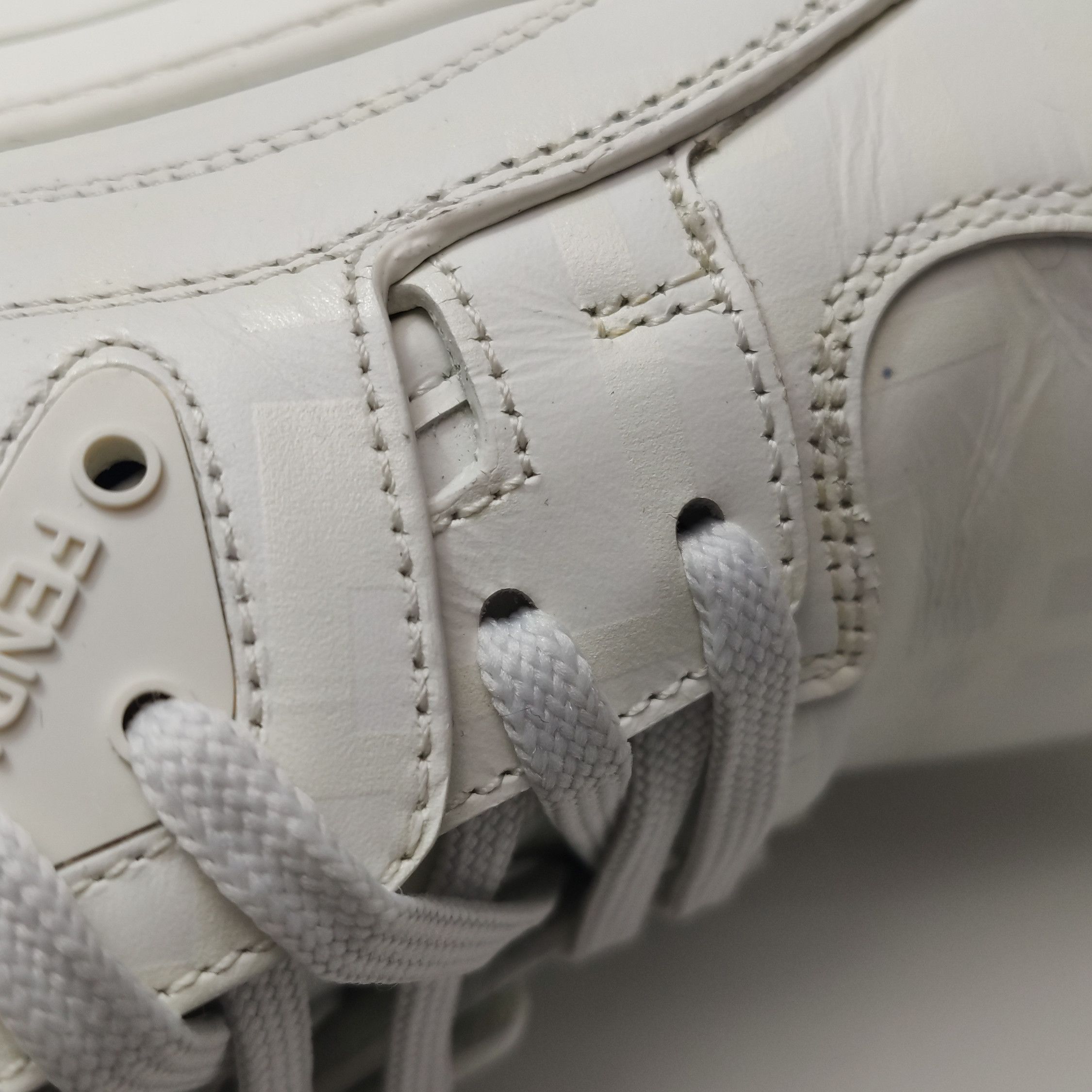 Fendi Fendi FF Motif White Leather Sneakers 40 Size US 7 / EU 40 - 9 Thumbnail