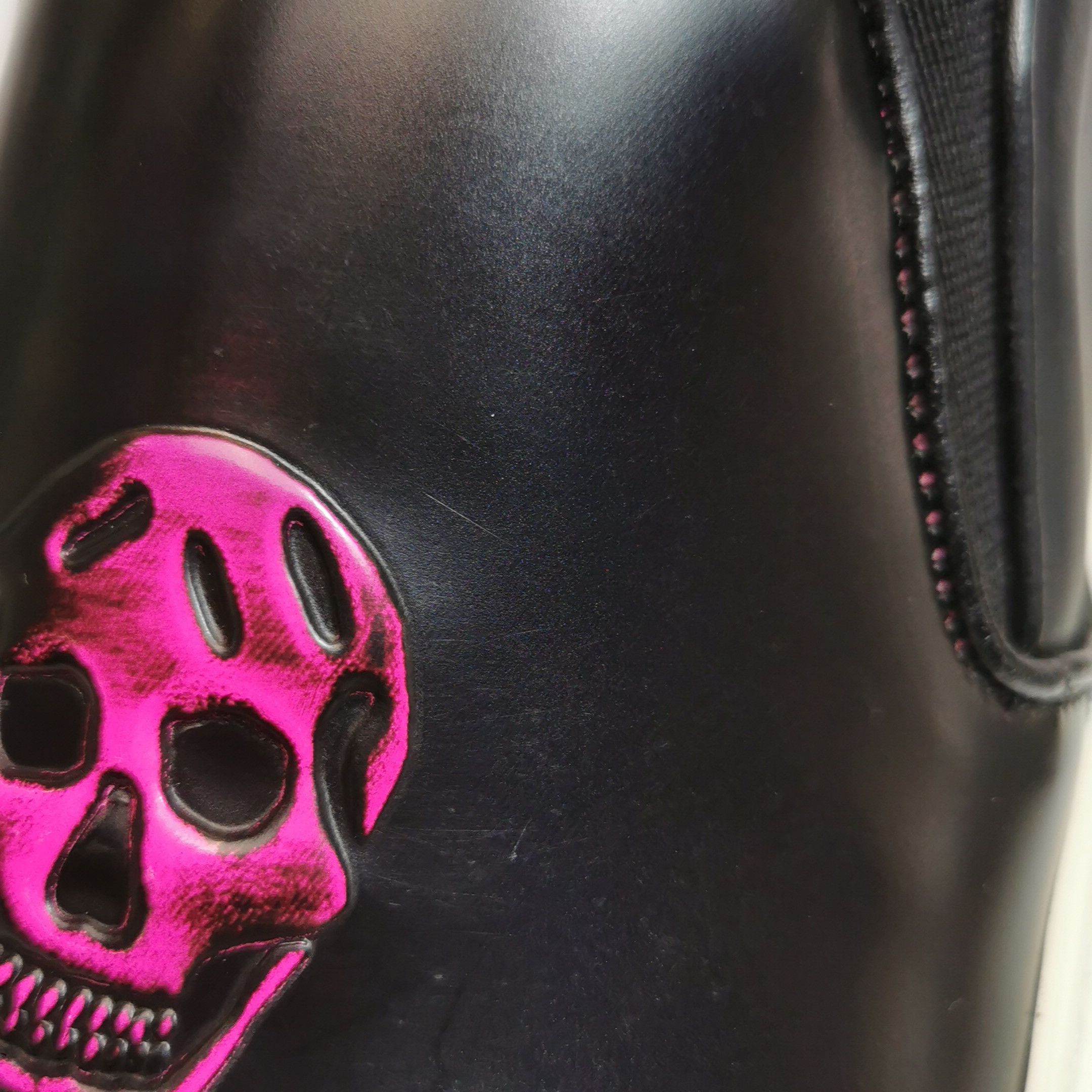 Alexander McQueen Alexander McQueen Pink Skull Slip Ons Size 42 Size US 9 / EU 42 - 11 Thumbnail