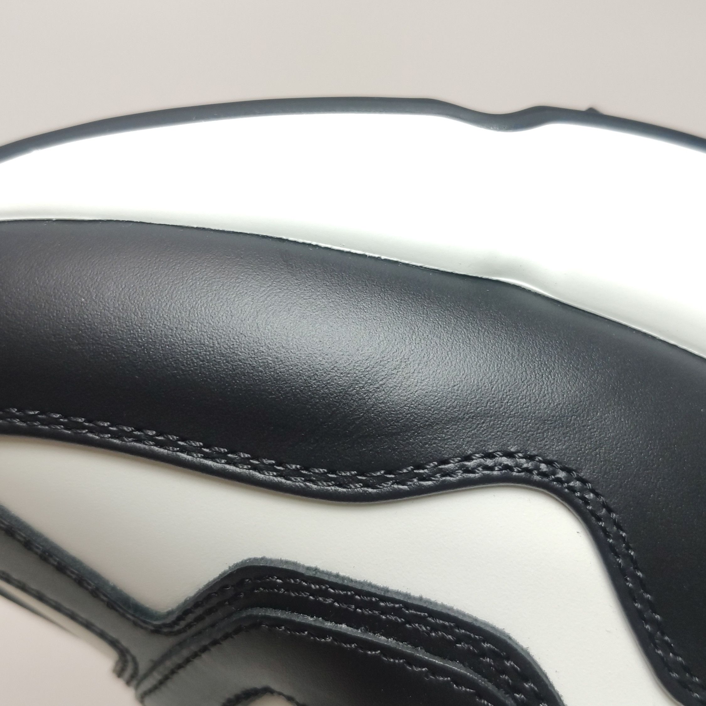 Gucci Gucci Rhyton Two-Tone Leather Sneakers 7 Size US 8 / EU 41 - 9 Thumbnail