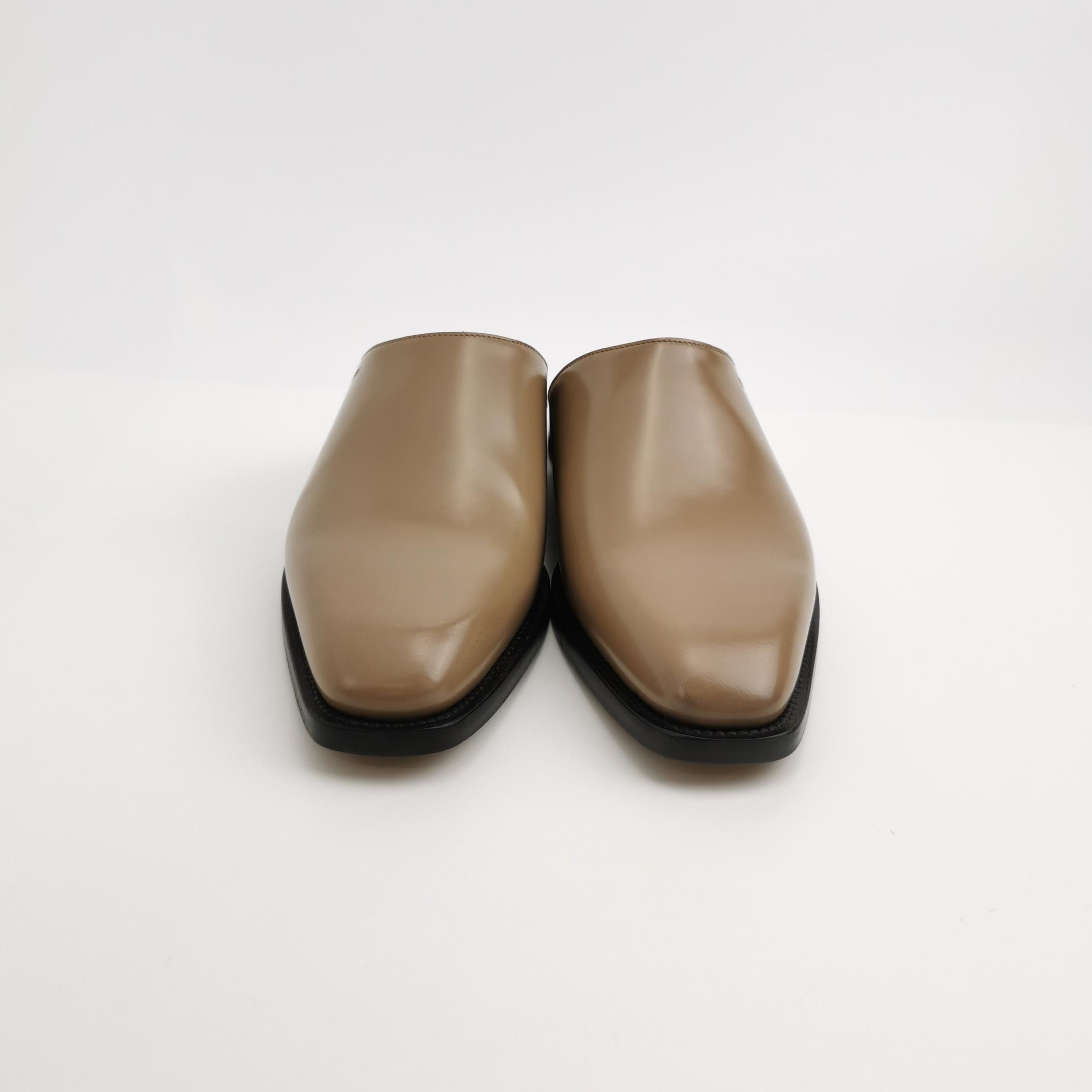 Salvatore Ferragamo Salvatore Ferragamo Leather Logo Mules US 8.5 Size US 8 / EU 41 - 4 Thumbnail