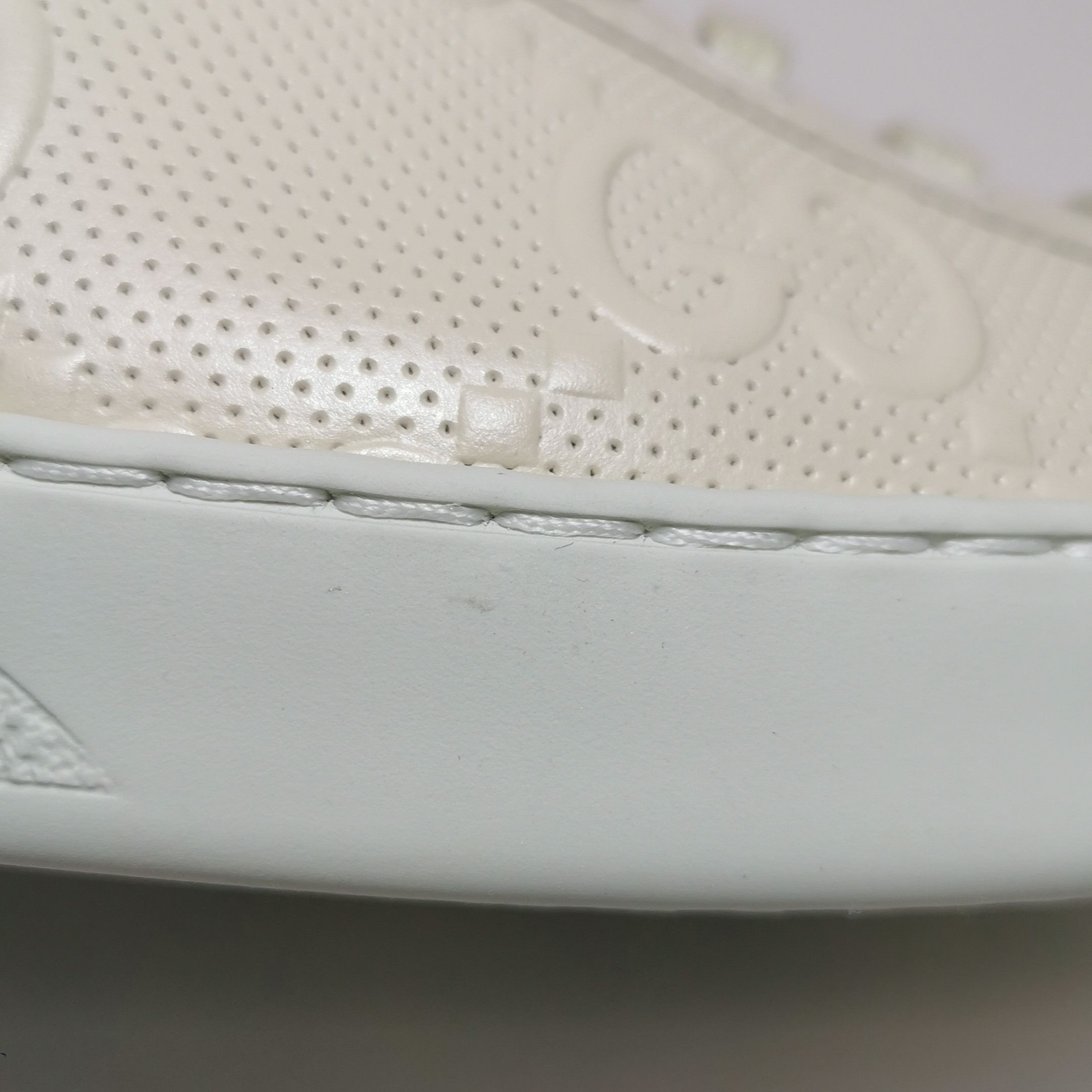 Gucci Gucci Beige Perforated GG Ace Sneakers EU 45 Size US 12 / EU 45 - 8 Thumbnail