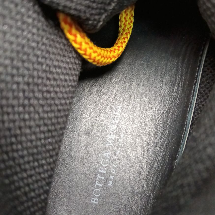 Bottega Veneta Bottega Veneta Suede & Nylon Hi-Top Sneakers Size 39 Size US 6 / EU 39 - 14 Thumbnail