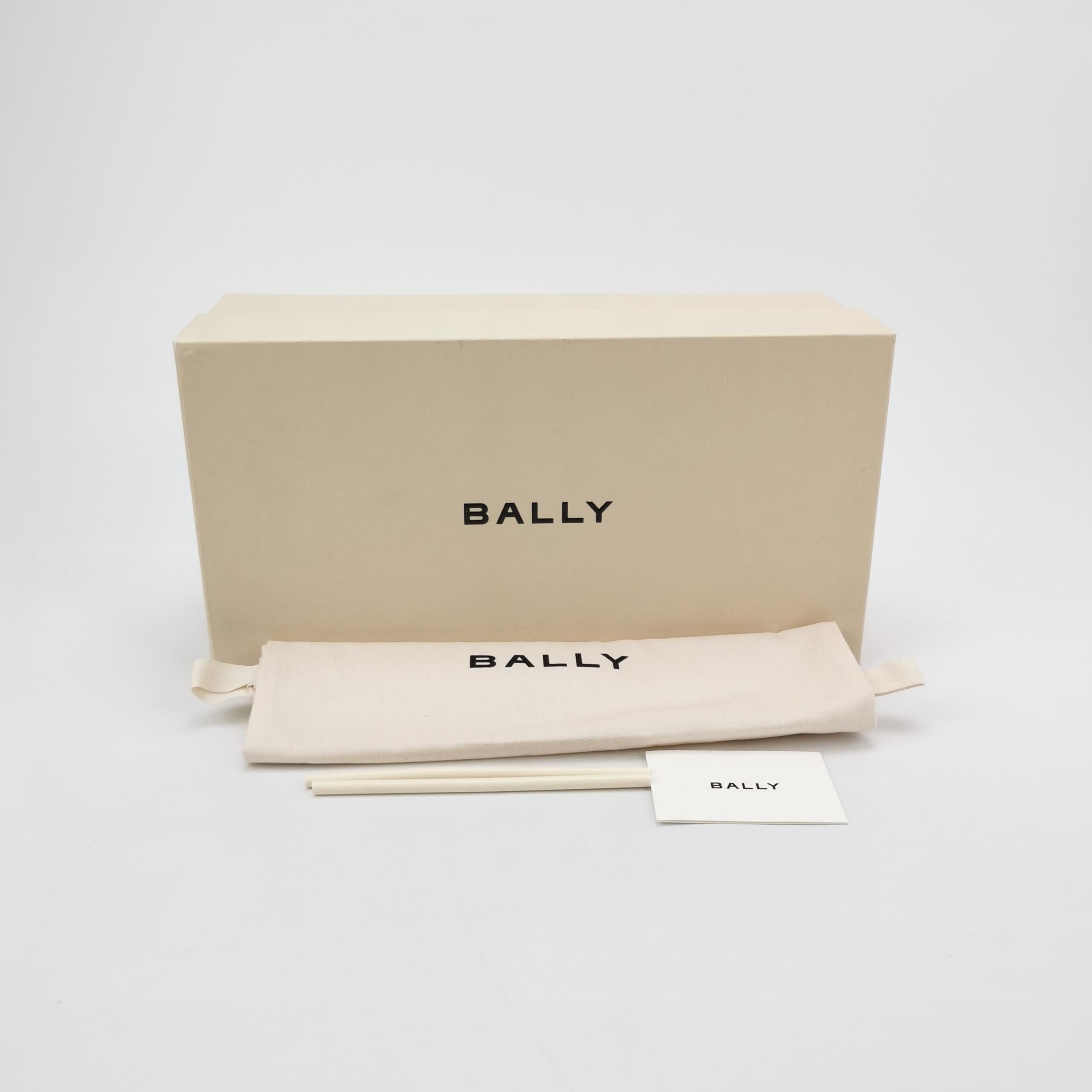 Bally Bally Striped Grained Leather Slip Ons 40.5 Size US 7 / EU 40 - 7 Thumbnail