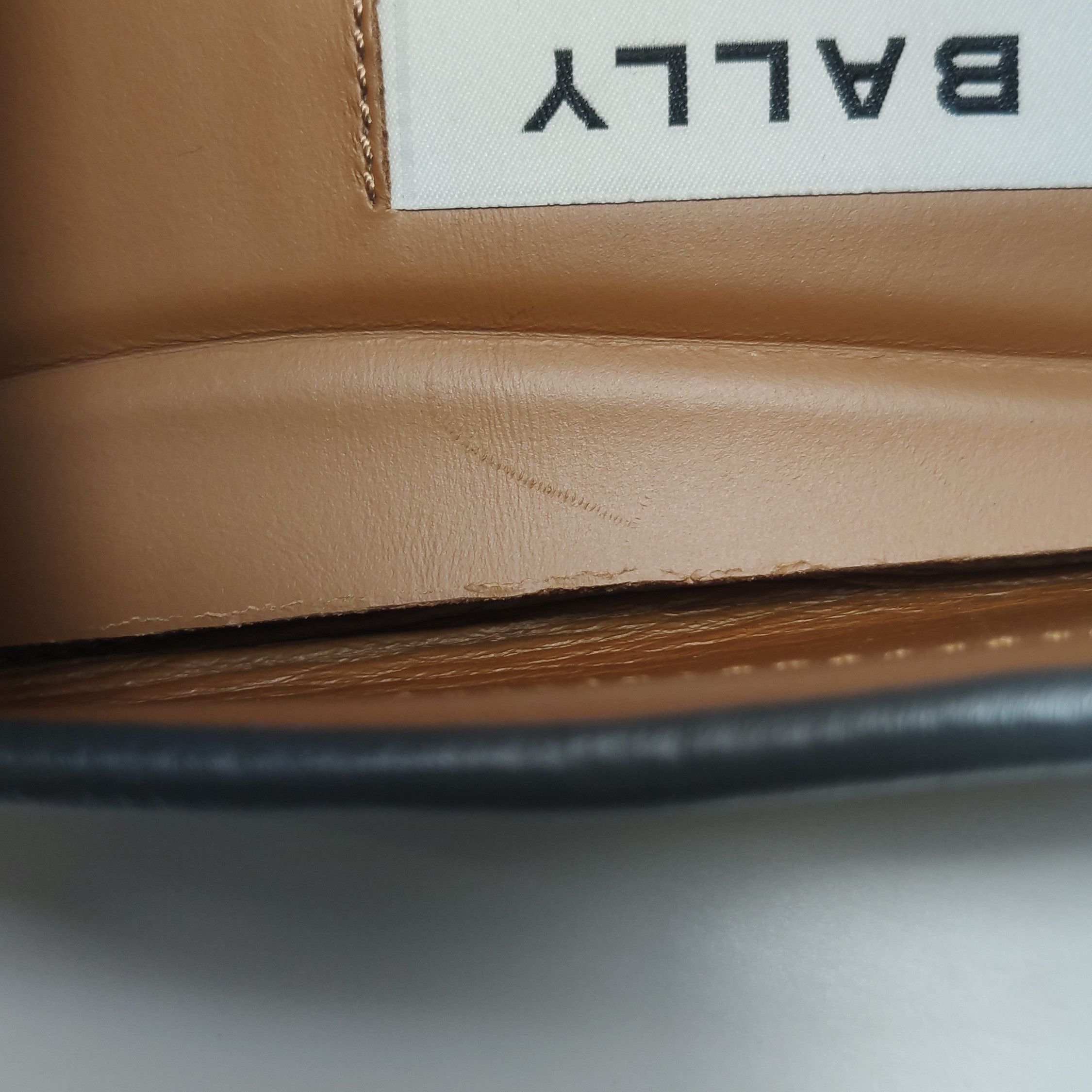 Bally Bally Striped Grained Leather Slip Ons 40.5 Size US 7 / EU 40 - 10 Thumbnail