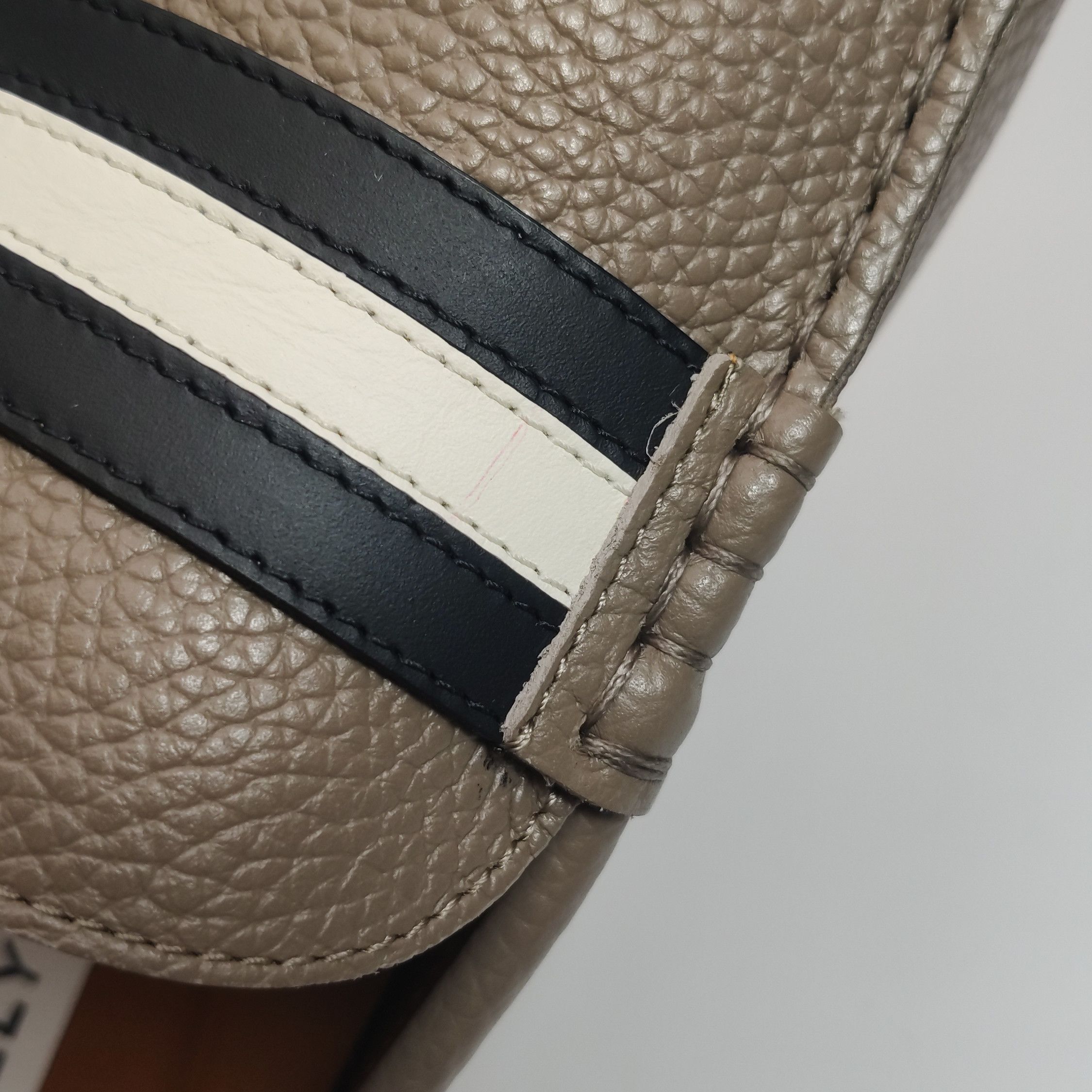 Bally Bally Webbing Stripe Leather Driving Shoes US 10 Size US 10 / EU 43 - 9 Thumbnail
