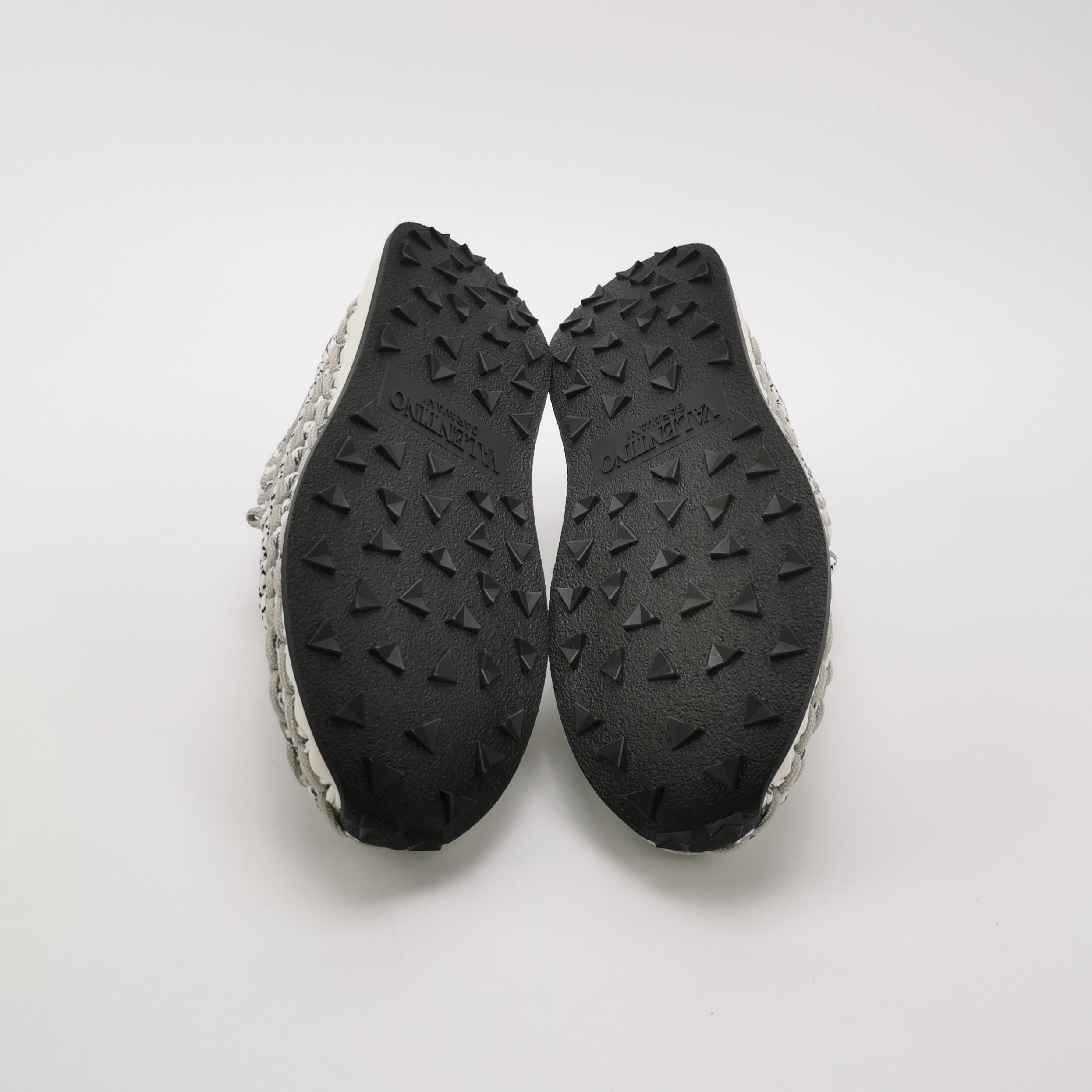 Valentino Valentino Woven Letter Logo Sneakers IT 38.5 Size US 8.5 / IT 38.5 - 6 Thumbnail
