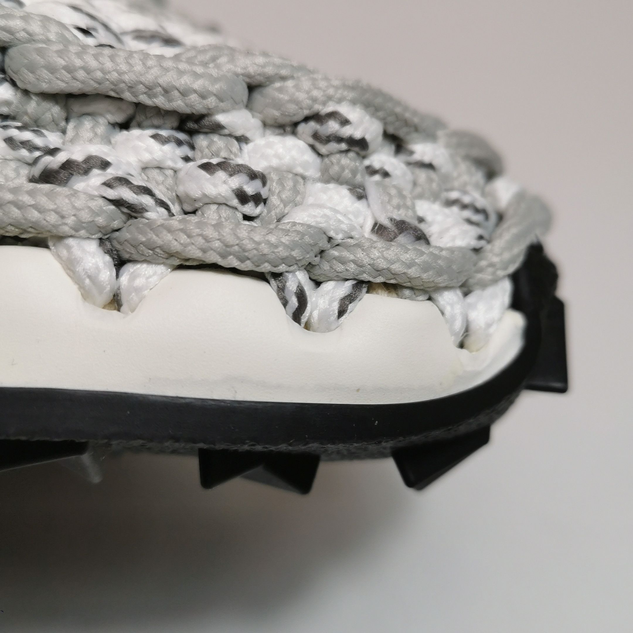 Valentino Valentino Woven Letter Logo Sneakers IT 38.5 Size US 8.5 / IT 38.5 - 9 Thumbnail