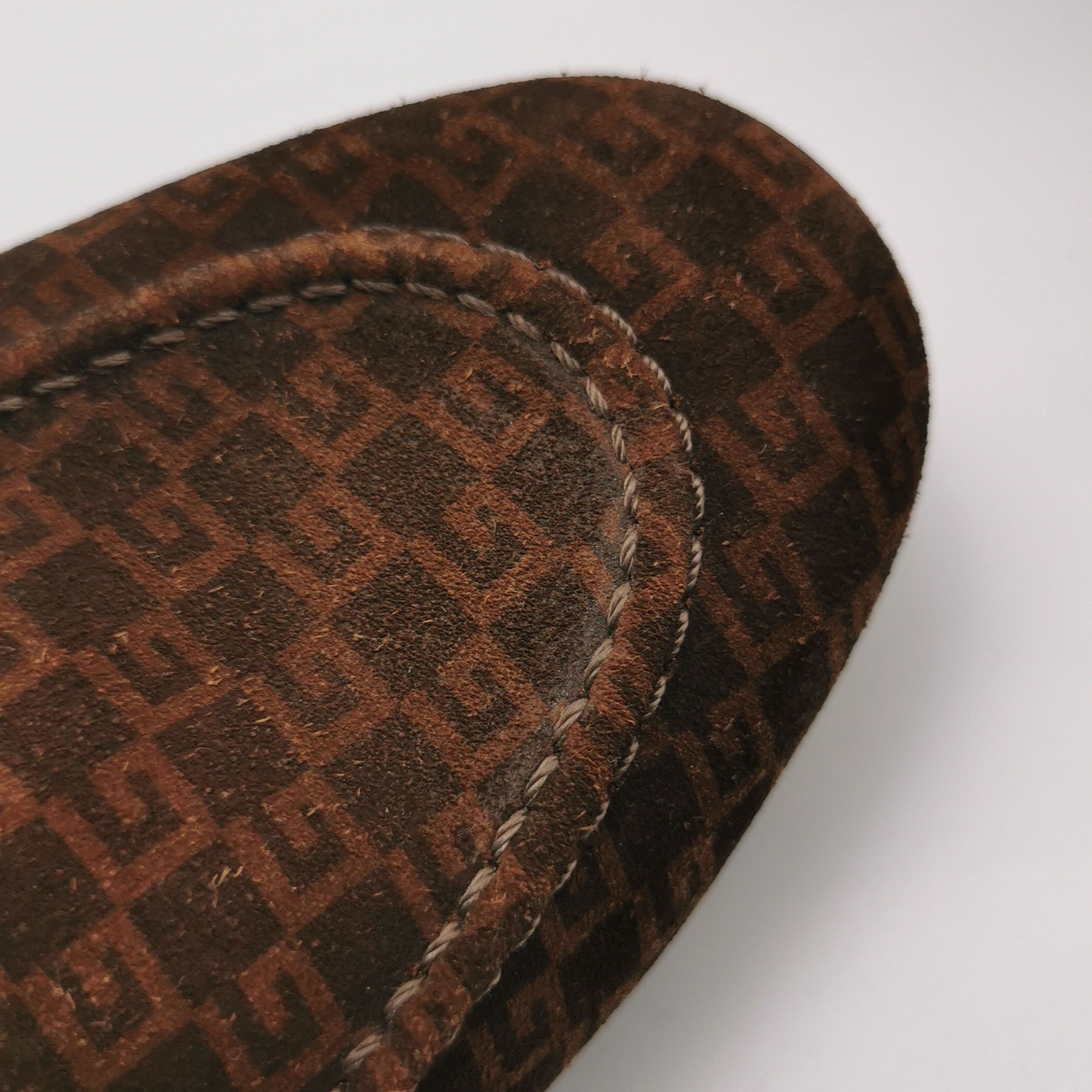 Gucci Gucci GG Suede Jordaan Horsebit Loafers EU 42 Size US 9 / EU 42 - 8 Thumbnail