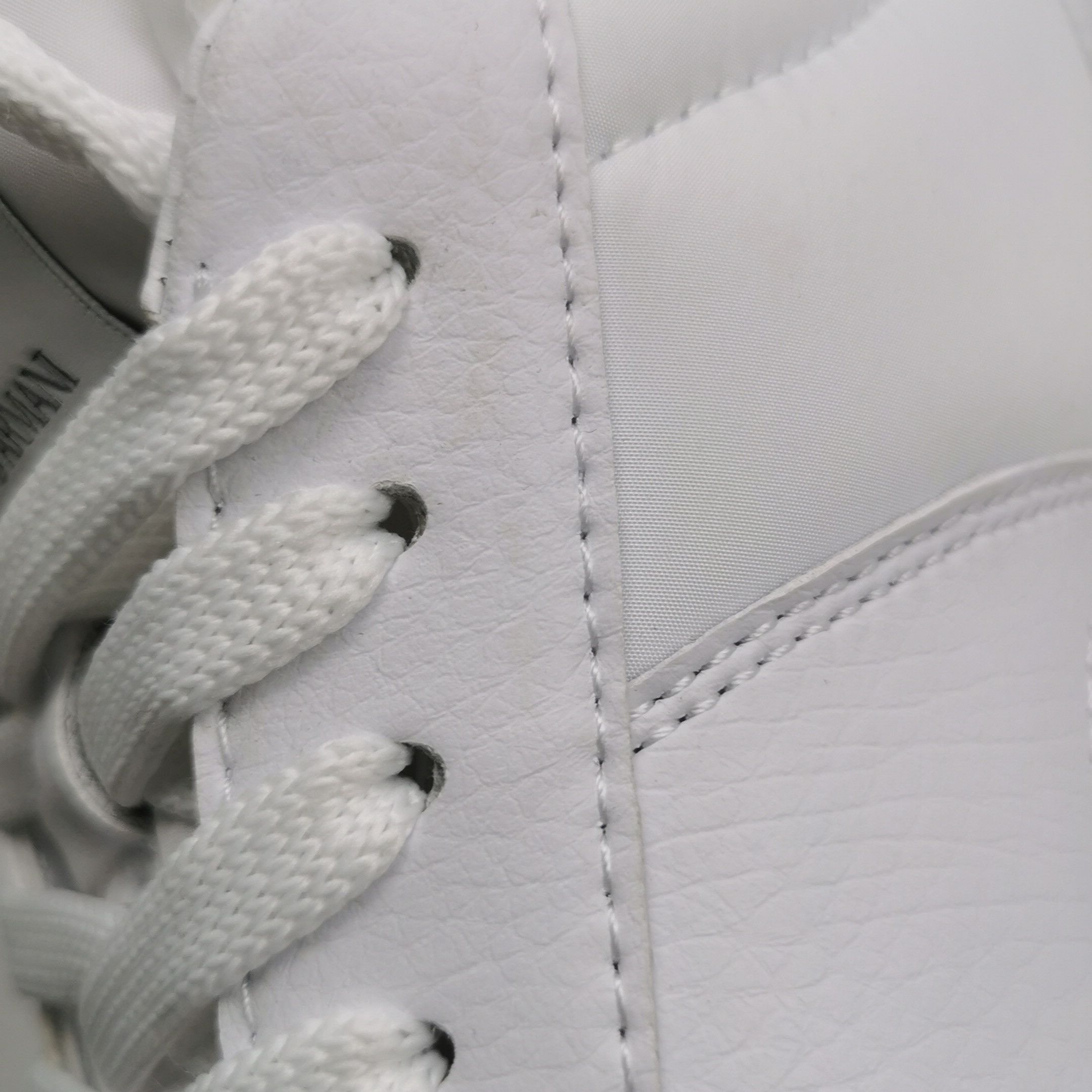 Emporio Armani Emporio Armani White Leather & Nylon Low-Top Sneakers 39 Size US 6 / EU 39 - 10 Thumbnail