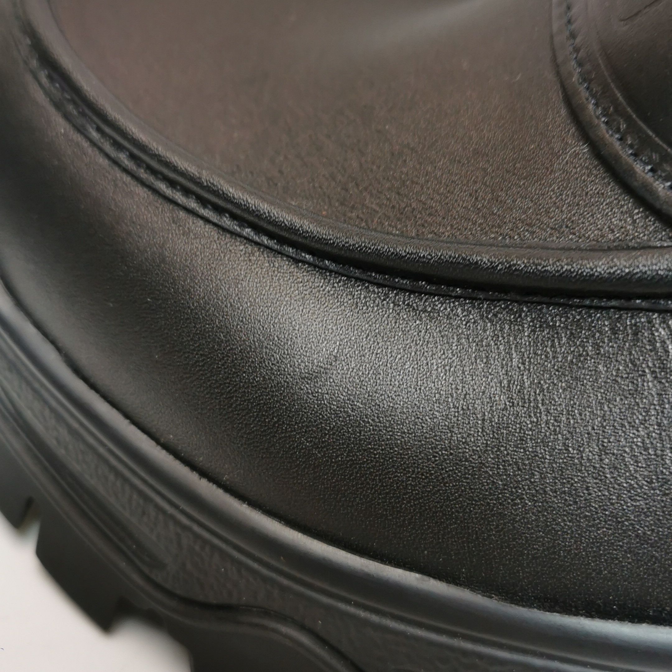 Gucci Gucci GG Monogram Leather Lug Sole Ankle Boots 42 Size US 9 / EU 42 - 9 Thumbnail