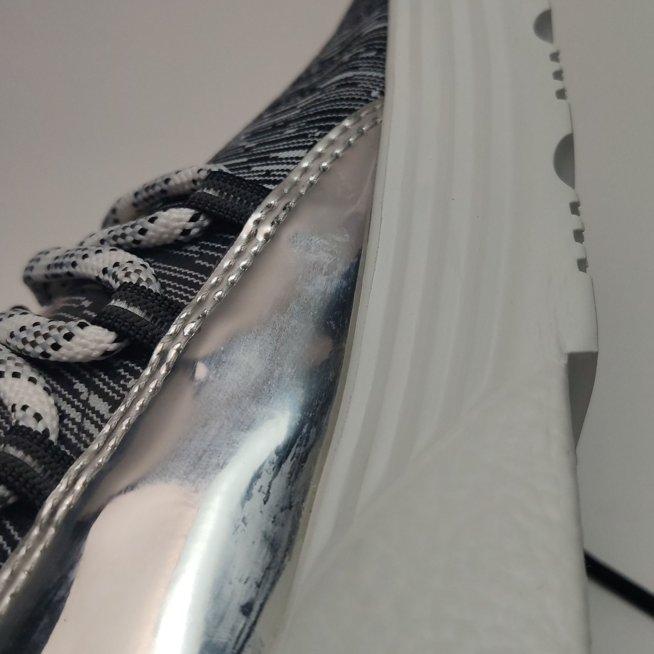Hogan Hogan Silver Patterned Leather Sneakers EU 39 Size US 6 / EU 39 - 8 Thumbnail